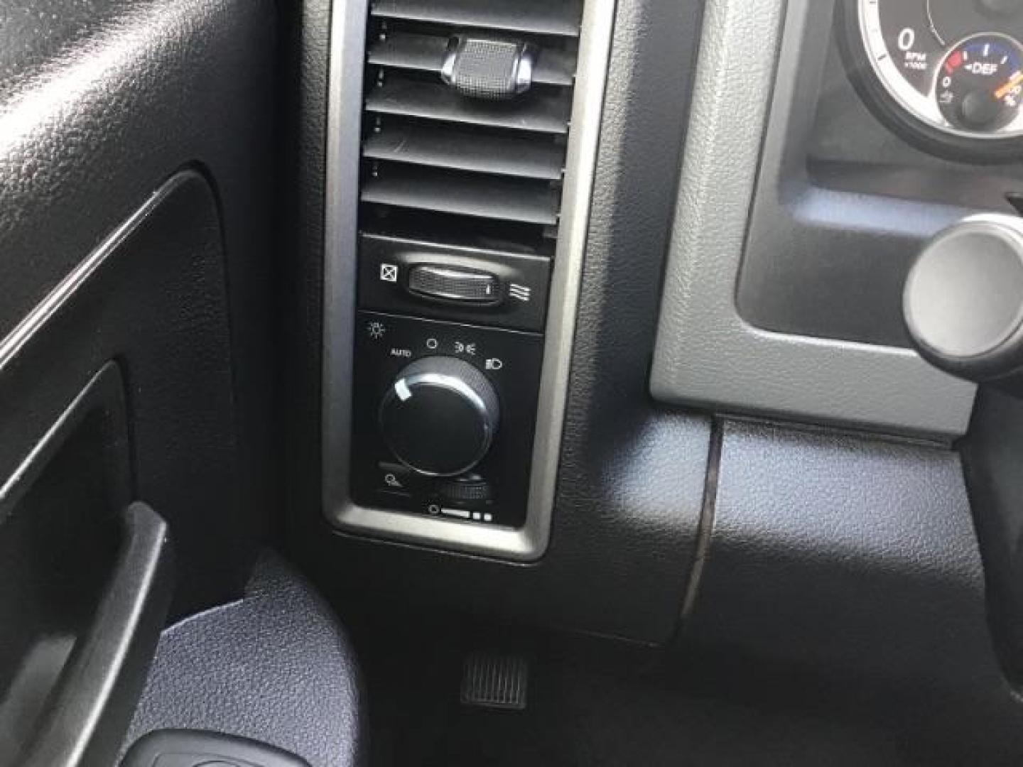 2016 GRAY /Black/Diesel Gray, cloth RAM 2500 Tradesman Crew Cab LWB 4WD (3C6UR5HL2GG) with an 6.7L L6 OHV 24V TURBO DIESEL engine, 6-Speed Automatic transmission, located at 1235 N Woodruff Ave., Idaho Falls, 83401, (208) 523-1053, 43.507172, -112.000488 - Photo#14