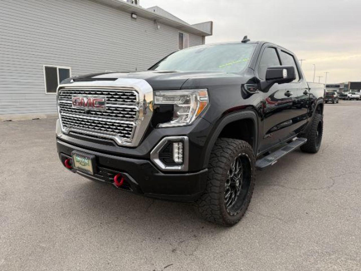 2020 Onyx Black /Jet Black w/Kalahari Accents, leather GMC Sierra 1500 (1GTP9EEL2LZ) with an 62L V8 OHV 16V engine, Automatic transmission, located at 1175 N Woodruff Ave, Idaho Falls, ID, 83401, 43.506901, -111.999657 - At Timberline Auto, finding a great deal on your next vehicle is always easy! Our experienced sales staff's goal is to help find you the right vehicle at the right price! Our knowledgeable finance department has options for almost any credit score. We offer extended service contract options to prote - Photo#26