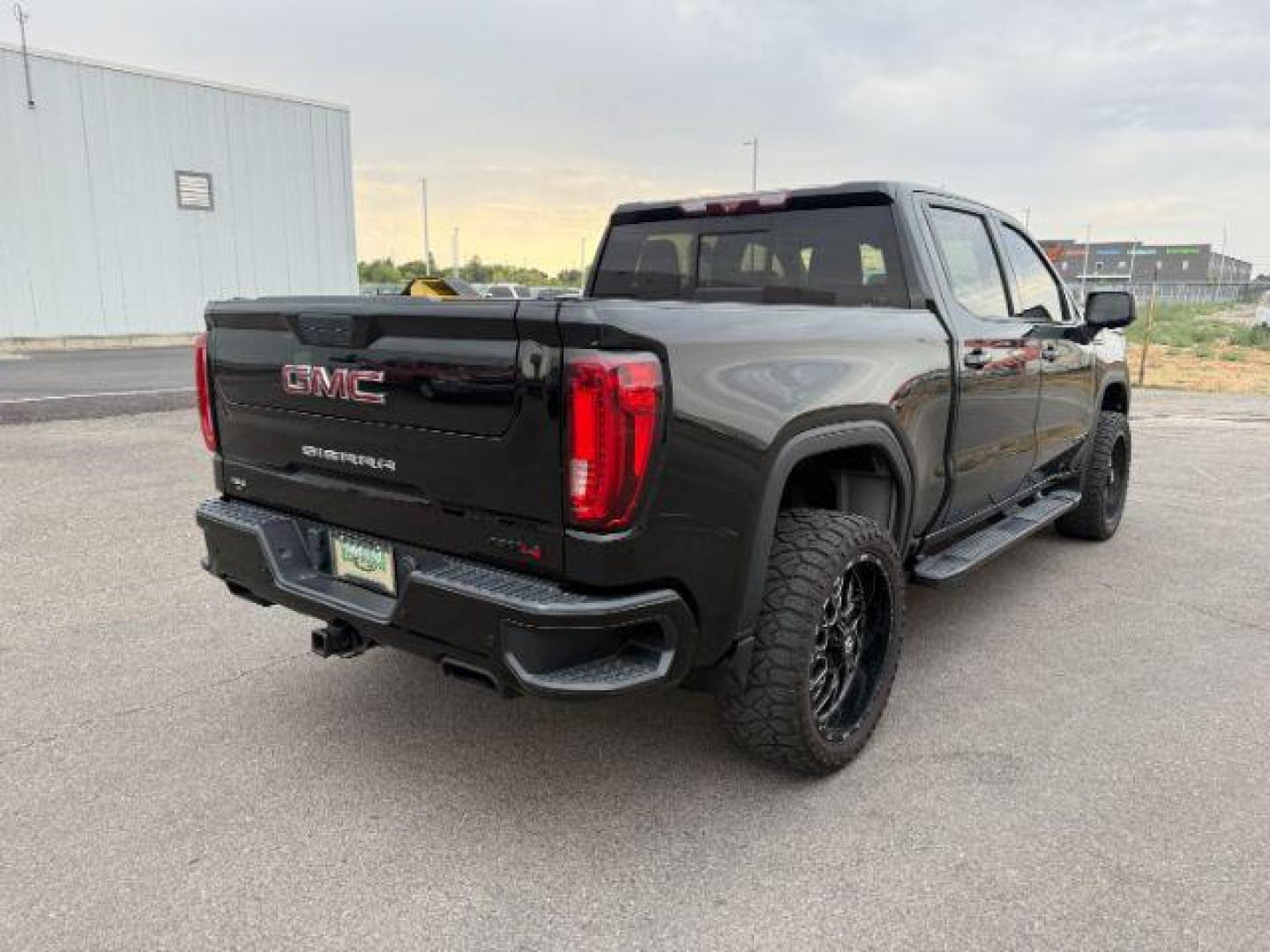 2020 Onyx Black /Jet Black w/Kalahari Accents, leather GMC Sierra 1500 (1GTP9EEL2LZ) with an 62L V8 OHV 16V engine, Automatic transmission, located at 1175 N Woodruff Ave, Idaho Falls, ID, 83401, 43.506901, -111.999657 - At Timberline Auto, finding a great deal on your next vehicle is always easy! Our experienced sales staff's goal is to help find you the right vehicle at the right price! Our knowledgeable finance department has options for almost any credit score. We offer extended service contract options to prote - Photo#33