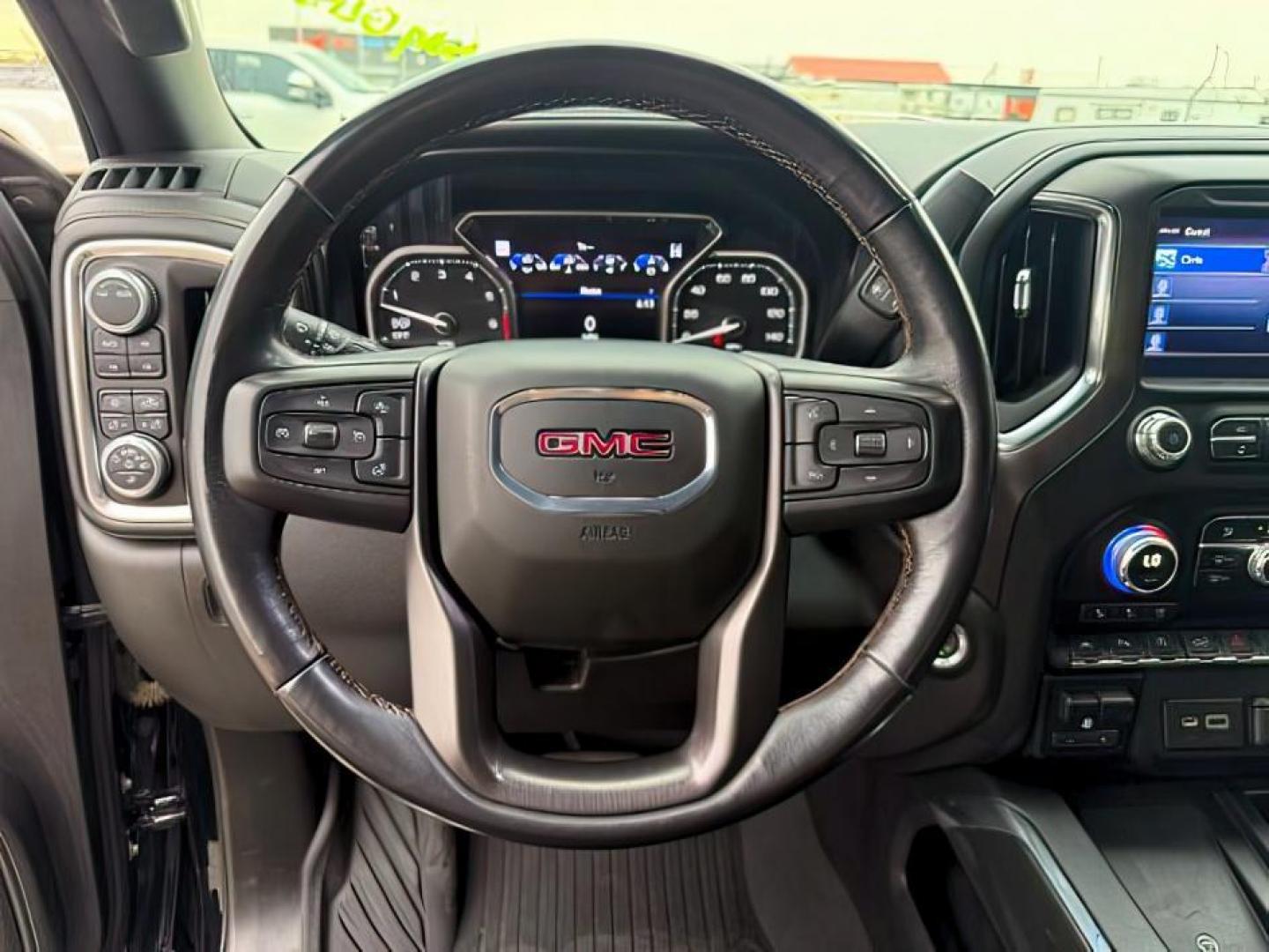 2020 Onyx Black /Jet Black w/Kalahari Accents, leather GMC Sierra 1500 (1GTP9EEL2LZ) with an 62L V8 OHV 16V engine, Automatic transmission, located at 1175 N Woodruff Ave, Idaho Falls, ID, 83401, 43.506901, -111.999657 - At Timberline Auto, finding a great deal on your next vehicle is always easy! Our experienced sales staff's goal is to help find you the right vehicle at the right price! Our knowledgeable finance department has options for almost any credit score. We offer extended service contract options to prote - Photo#15