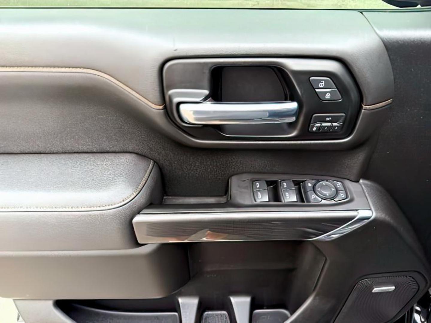 2020 Onyx Black /Jet Black w/Kalahari Accents, leather GMC Sierra 1500 (1GTP9EEL2LZ) with an 62L V8 OHV 16V engine, Automatic transmission, located at 1175 N Woodruff Ave, Idaho Falls, ID, 83401, 43.506901, -111.999657 - At Timberline Auto, finding a great deal on your next vehicle is always easy! Our experienced sales staff's goal is to help find you the right vehicle at the right price! Our knowledgeable finance department has options for almost any credit score. We offer extended service contract options to prote - Photo#21