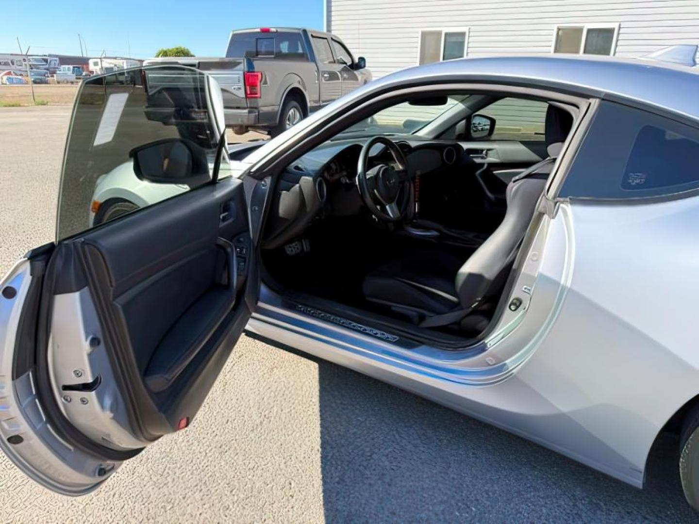 2015 Steel /Black Scion FR-S (JF1ZNAA15F8) with an 20L H4 16V engine, Automatic transmission, located at 1175 N Woodruff Ave, Idaho Falls, ID, 83401, 43.506901, -111.999657 - At Timberline Auto, finding a great deal on your next vehicle is always easy! Our experienced sales staff's goal is to help find you the right vehicle at the right price! Our knowledgeable finance department has options for almost any credit score. We offer extended service contract options to prote - Photo#9