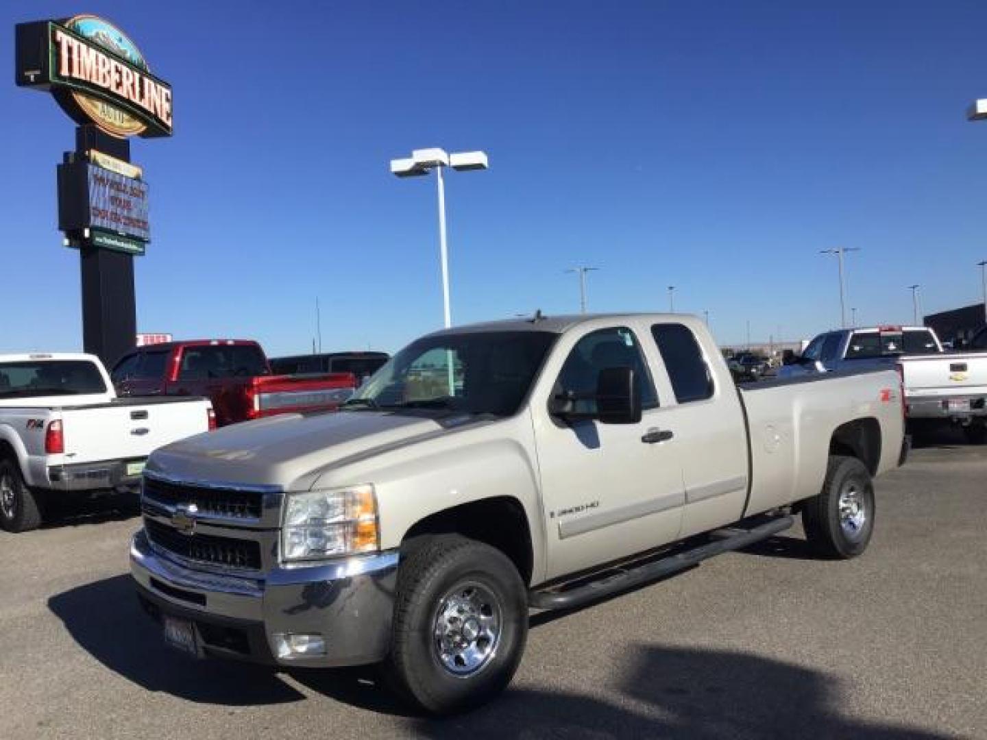 2007 SILVER /CLOTH Chevrolet Silverado 3500HD LT (1GCHK39657E) with an 6.6 engine, AUTOMATIC transmission, located at 1235 N Woodruff Ave., Idaho Falls, 83401, (208) 523-1053, 43.507172, -112.000488 - This 2007 Chevrolet 3500HD 4x4 LT, with the 6.6L diesel motor, cloth interior, cruise control, power locks, power windows, and AM/FM CD player. At Timberline Auto it is always easy to find a great deal on your next vehicle! Our experienced sales staff can help find the right vehicle that will fit - Photo#0