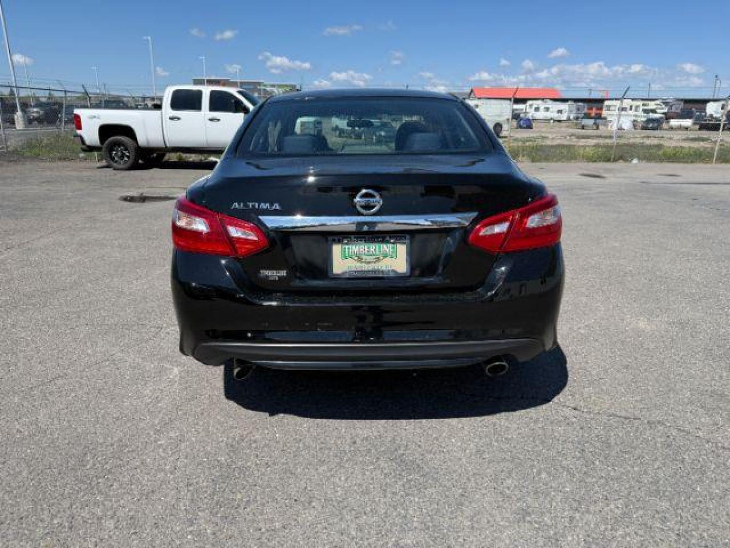 2017 BLACK /BLACK Nissan Altima 2.5 SV (1N4AL3AP4HN) with an 2.5 engine, AUTOMATIC transmission, located at 1235 N Woodruff Ave., Idaho Falls, 83401, (208) 523-1053, 43.507172, -112.000488 - At Timberline Auto, finding a great deal on your next vehicle is always easy! Our experienced sales staff's goal is to help find you the right vehicle at the right price! Our knowledgeable finance department has options for almost any credit score. We offer extended service contract options to prote - Photo#3