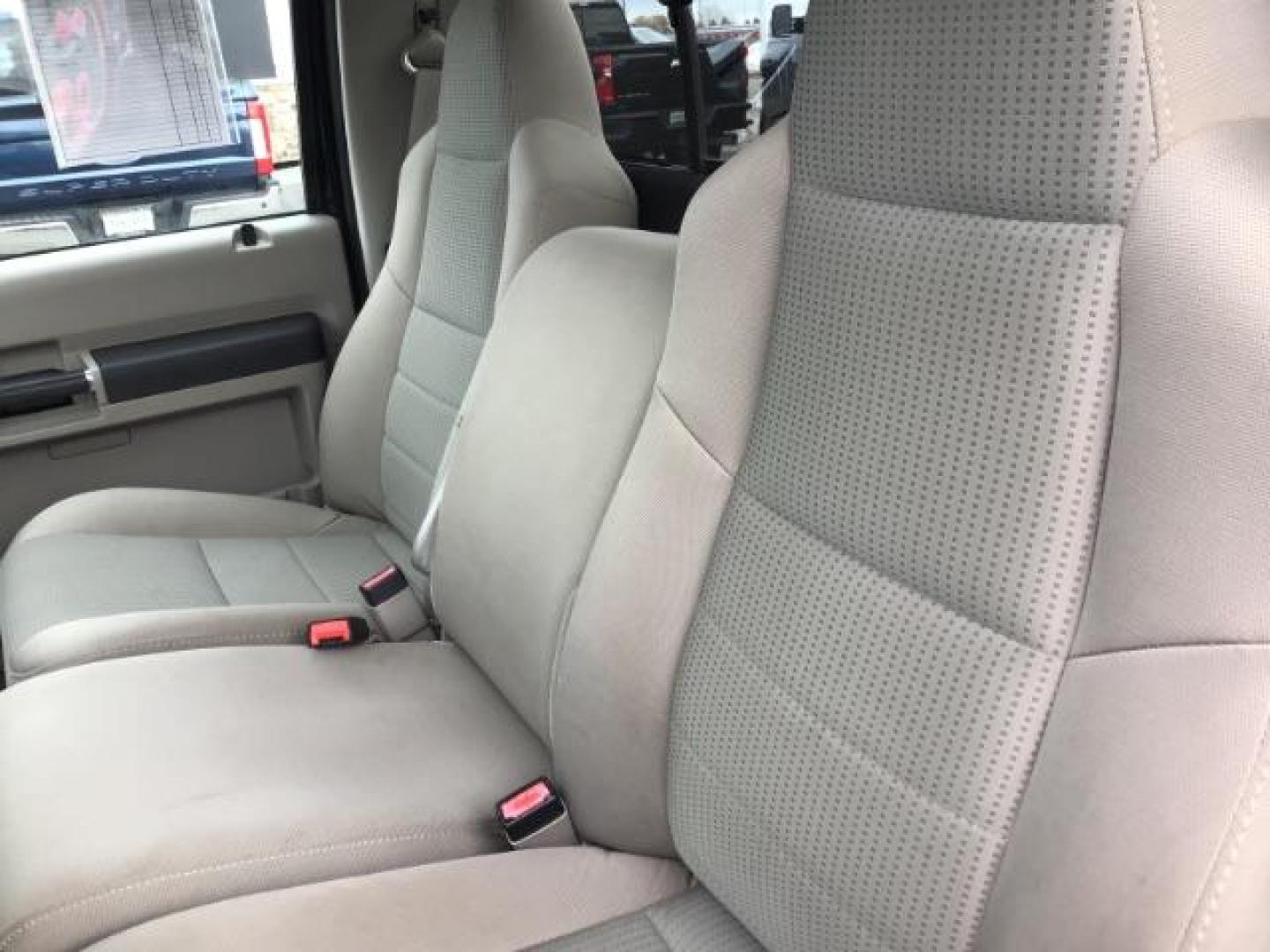 2008 Black /Medium Stone Cloth Interior Ford F-250 SD XLT 4WD (1FTSF21RX8E) with an 6.4L V8 OHV 32V TURBO DIESEL engine, 5-Speed Automatic transmission, located at 1235 N Woodruff Ave., Idaho Falls, 83401, (208) 523-1053, 43.507172, -112.000488 - Photo#9