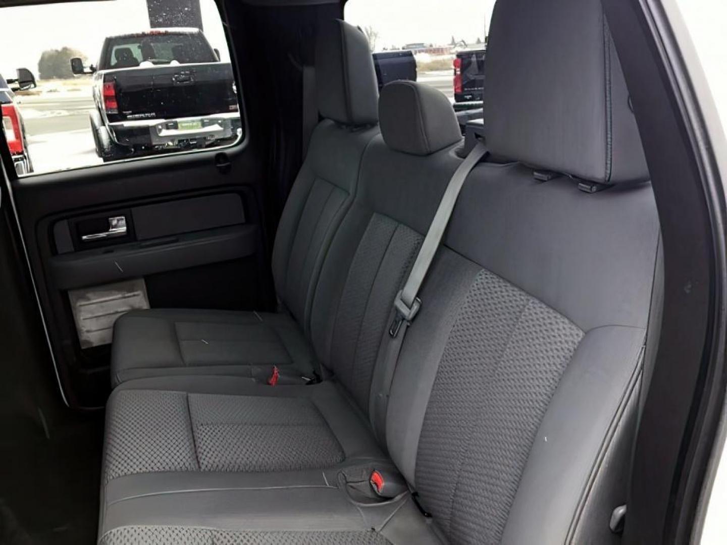 2013 WHITE /CLOTH Ford F-150 XLT SuperCrew 5.5-ft. Bed 4WD (1FTFW1ET9DF) with an 3.5L V6 TURBO engine, 6-Speed Automatic transmission, located at 1235 N Woodruff Ave., Idaho Falls, 83401, (208) 523-1053, 43.507172, -112.000488 - This 2013 Ford F150 XLT 4x4, has the 3.5L ecoboost motor. It has 138,000 miles. It comes with cloth seats, blue tooth audio, power door locks, power windows, and cruise control. **At Timberline Auto it is always easy to find a great deal on your next vehicle! Our experienced sales staff can help fin - Photo#19