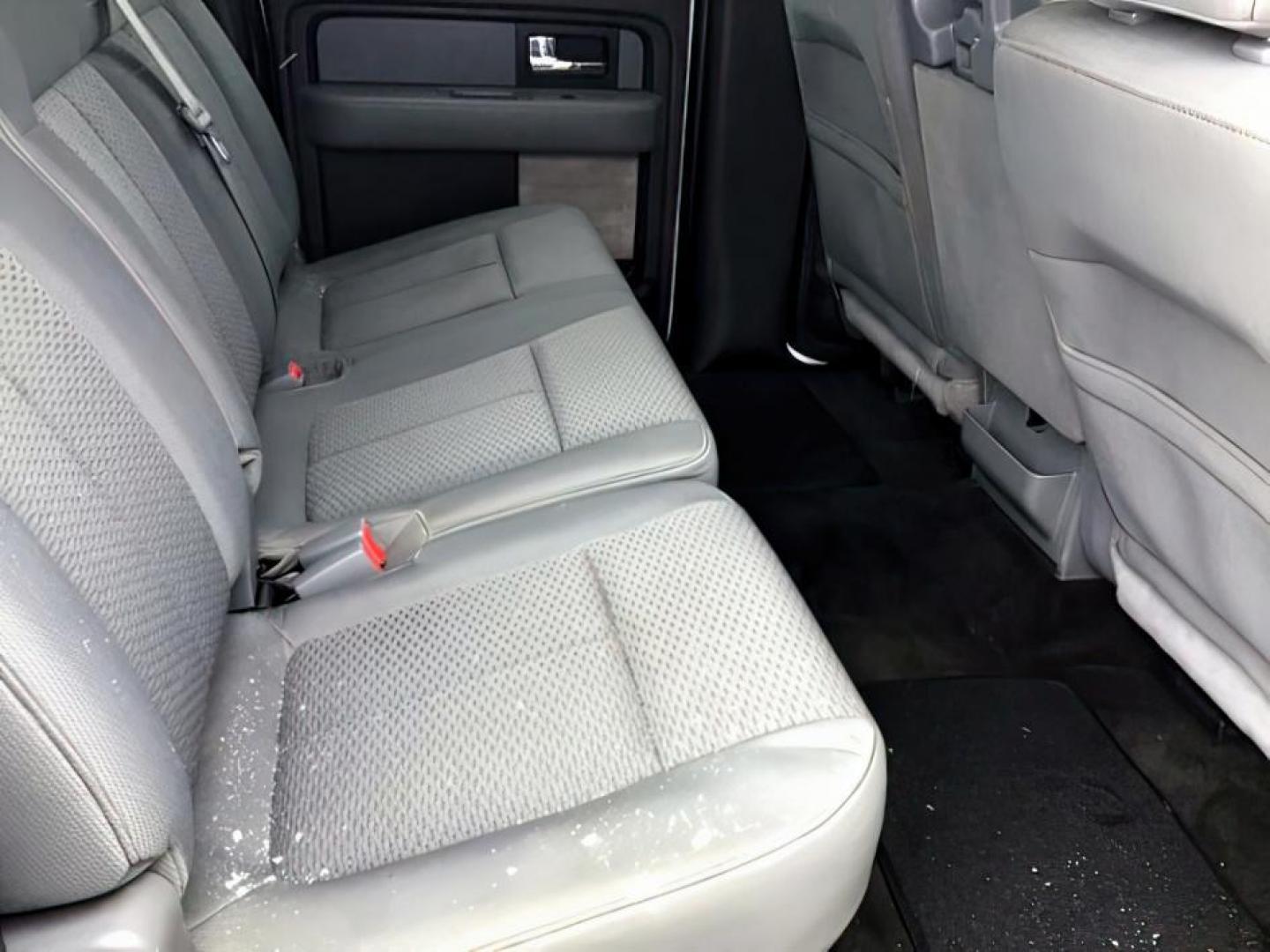 2013 WHITE /CLOTH Ford F-150 XLT SuperCrew 5.5-ft. Bed 4WD (1FTFW1ET9DF) with an 3.5L V6 TURBO engine, 6-Speed Automatic transmission, located at 1235 N Woodruff Ave., Idaho Falls, 83401, (208) 523-1053, 43.507172, -112.000488 - This 2013 Ford F150 XLT 4x4, has the 3.5L ecoboost motor. It has 138,000 miles. It comes with cloth seats, blue tooth audio, power door locks, power windows, and cruise control. **At Timberline Auto it is always easy to find a great deal on your next vehicle! Our experienced sales staff can help fin - Photo#20