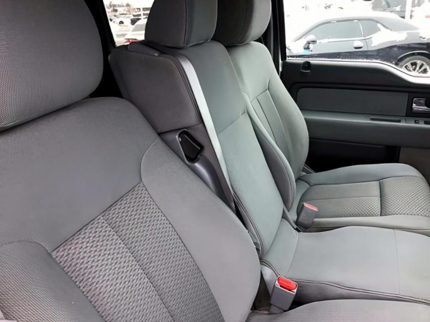 2013 WHITE /CLOTH Ford F-150 XLT SuperCrew 5.5-ft. Bed 4WD (1FTFW1ET9DF) with an 3.5L V6 TURBO engine, 6-Speed Automatic transmission, located at 1235 N Woodruff Ave., Idaho Falls, 83401, (208) 523-1053, 43.507172, -112.000488 - This 2013 Ford F150 XLT 4x4, has the 3.5L ecoboost motor. It has 138,000 miles. It comes with cloth seats, blue tooth audio, power door locks, power windows, and cruise control. **At Timberline Auto it is always easy to find a great deal on your next vehicle! Our experienced sales staff can help fin - Photo#23