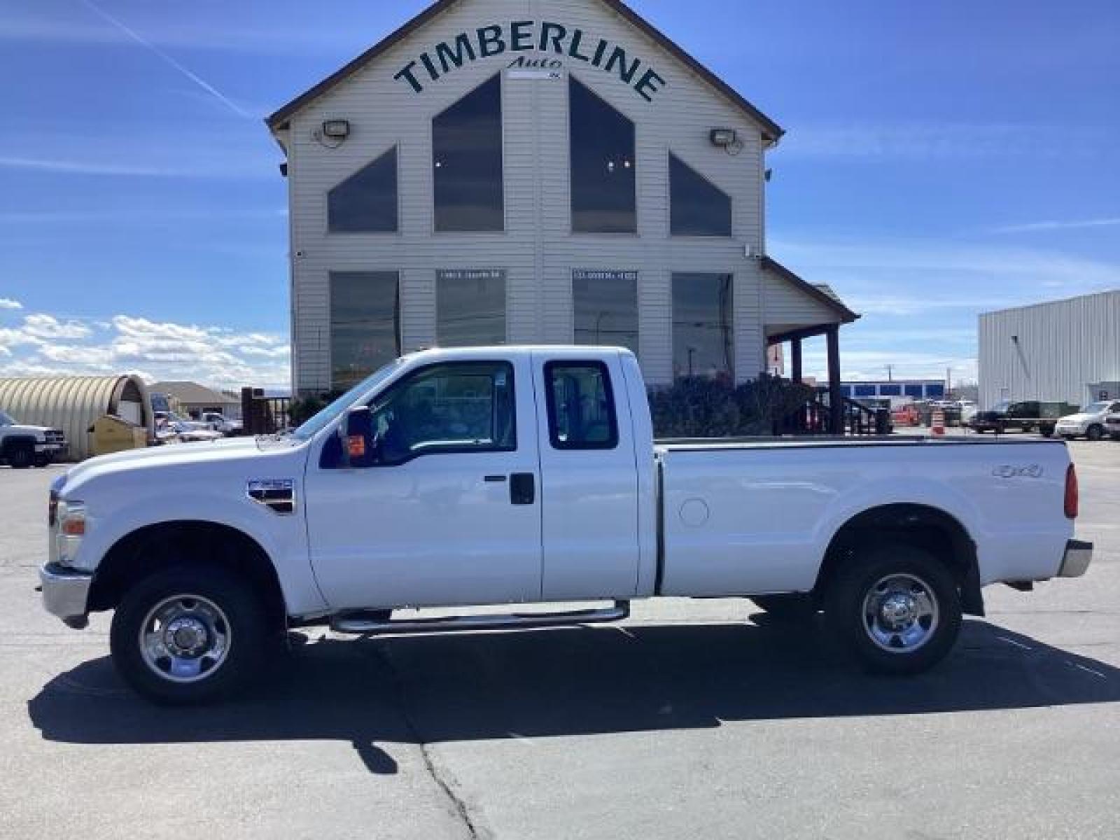 2008 Oxford White /Medium Stone Cloth Interior Ford F-250 SD XLT SuperCab Long Bed 4WD (1FTSX21R68E) with an 6.4L V8 OHV 32V TURBO DIESEL engine, 5-Speed Automatic transmission, located at 1235 N Woodruff Ave., Idaho Falls, 83401, (208) 523-1053, 43.507172, -112.000488 - Photo #27