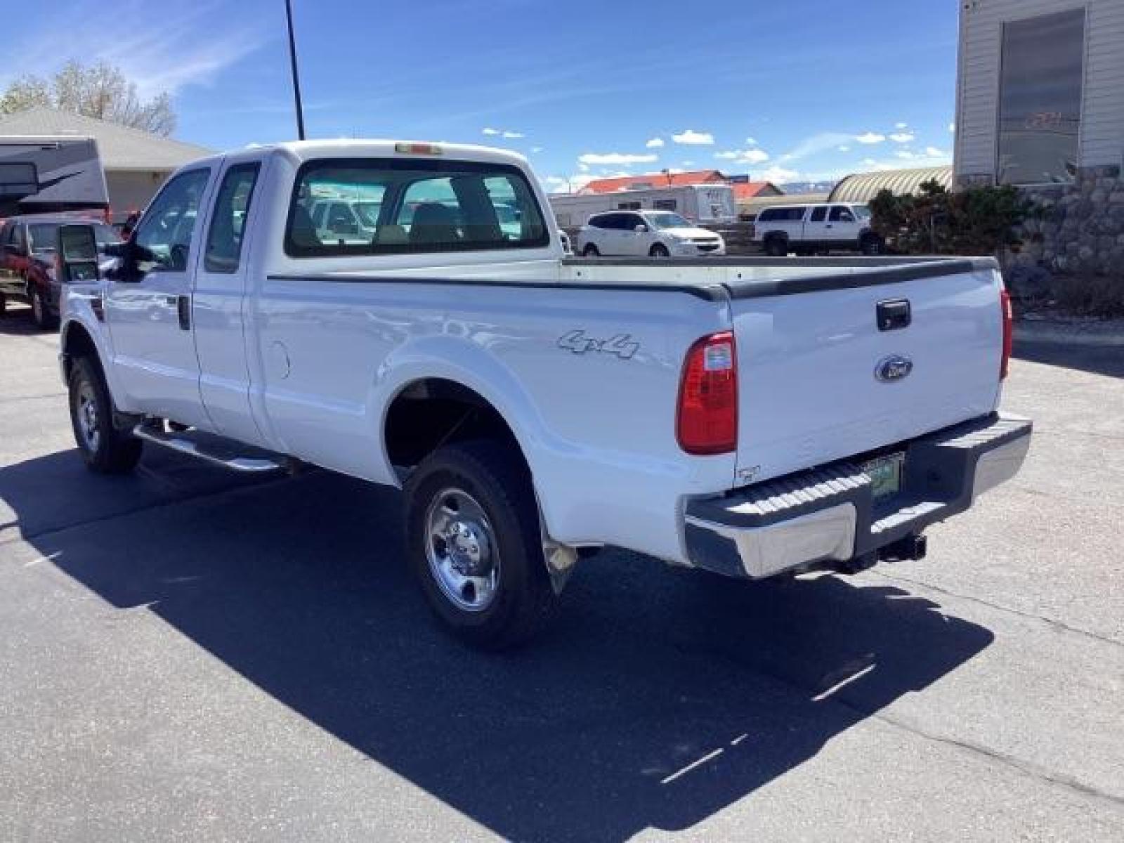 2008 Oxford White /Medium Stone Cloth Interior Ford F-250 SD XLT SuperCab Long Bed 4WD (1FTSX21R68E) with an 6.4L V8 OHV 32V TURBO DIESEL engine, 5-Speed Automatic transmission, located at 1235 N Woodruff Ave., Idaho Falls, 83401, (208) 523-1053, 43.507172, -112.000488 - Photo #28