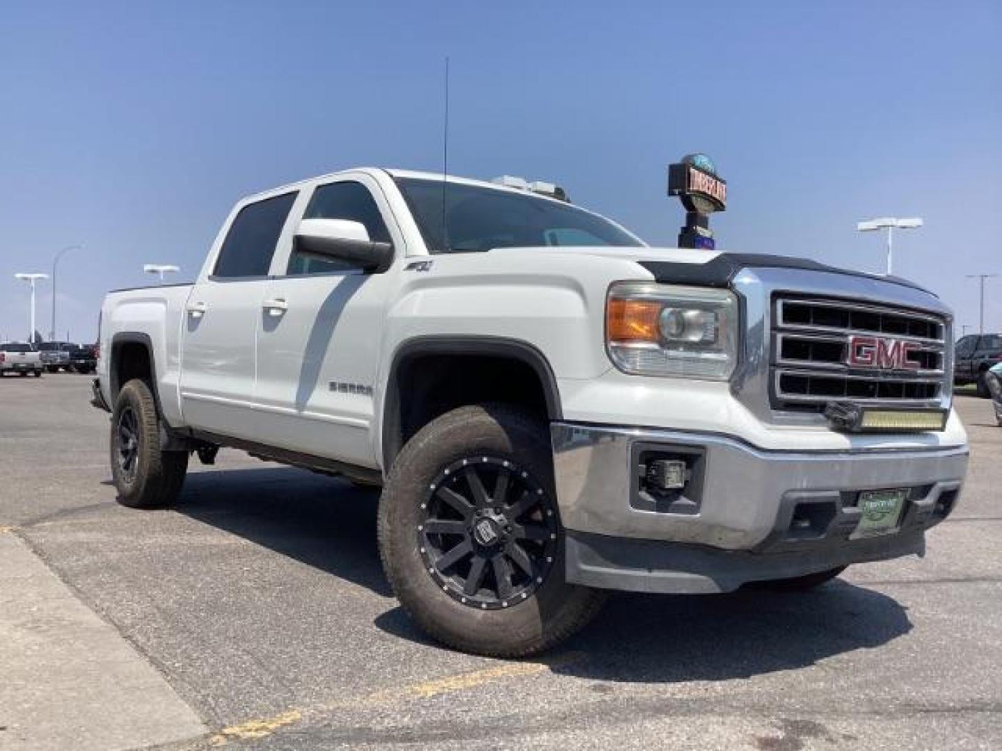 2015 Summit White /Jet Black, cloth GMC Sierra 1500 SLE Crew Cab Short Box 4WD (3GTU2UEC3FG) with an 5.3L V8 OHV 16V engine, 6-Speed Automatic transmission, located at 1235 N Woodruff Ave., Idaho Falls, 83401, (208) 523-1053, 43.507172, -112.000488 - New Inventory. Going thru service and inspection. Call for more pictures. At Timberline Auto it is always easy to find a great deal on your next vehicle! Our experienced sales staff can help find the right vehicle that will fit your needs. Our knowledgeable finance department has options for almost - Photo#9