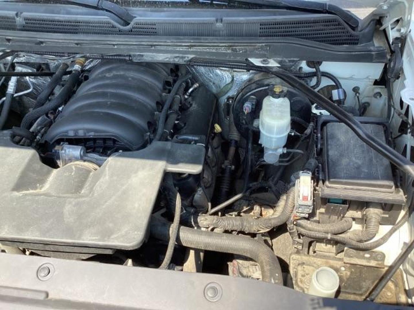 2015 Summit White /Jet Black, cloth GMC Sierra 1500 SLE Crew Cab Short Box 4WD (3GTU2UEC3FG) with an 5.3L V8 OHV 16V engine, 6-Speed Automatic transmission, located at 1235 N Woodruff Ave., Idaho Falls, 83401, (208) 523-1053, 43.507172, -112.000488 - New Inventory. Going thru service and inspection. Call for more pictures. At Timberline Auto it is always easy to find a great deal on your next vehicle! Our experienced sales staff can help find the right vehicle that will fit your needs. Our knowledgeable finance department has options for almost - Photo#31