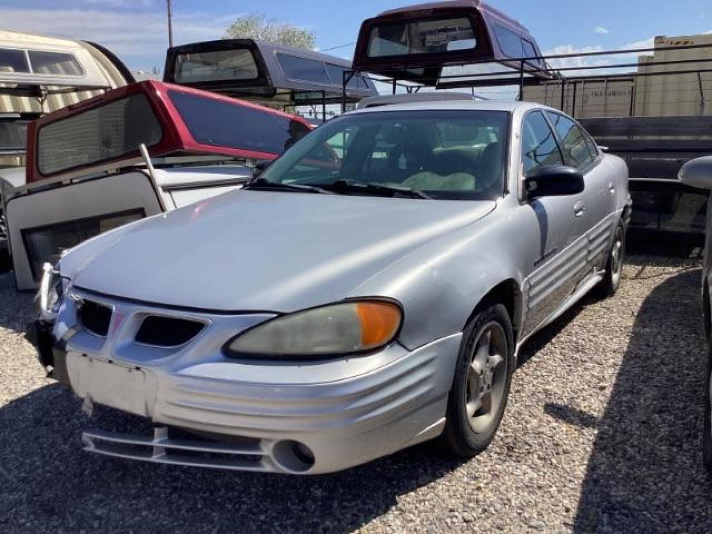 2001 Galaxy Silver Metallic /Dark Pewter Cloth Pontiac Grand AM SE1 sedan (1G2NF52T31M) with an 2.4L L4 DOHC 16V engine, 4-Speed Automatic transmission, located at 1235 N Woodruff Ave., Idaho Falls, 83401, (208) 523-1053, 43.507172, -112.000488 - Photo#0