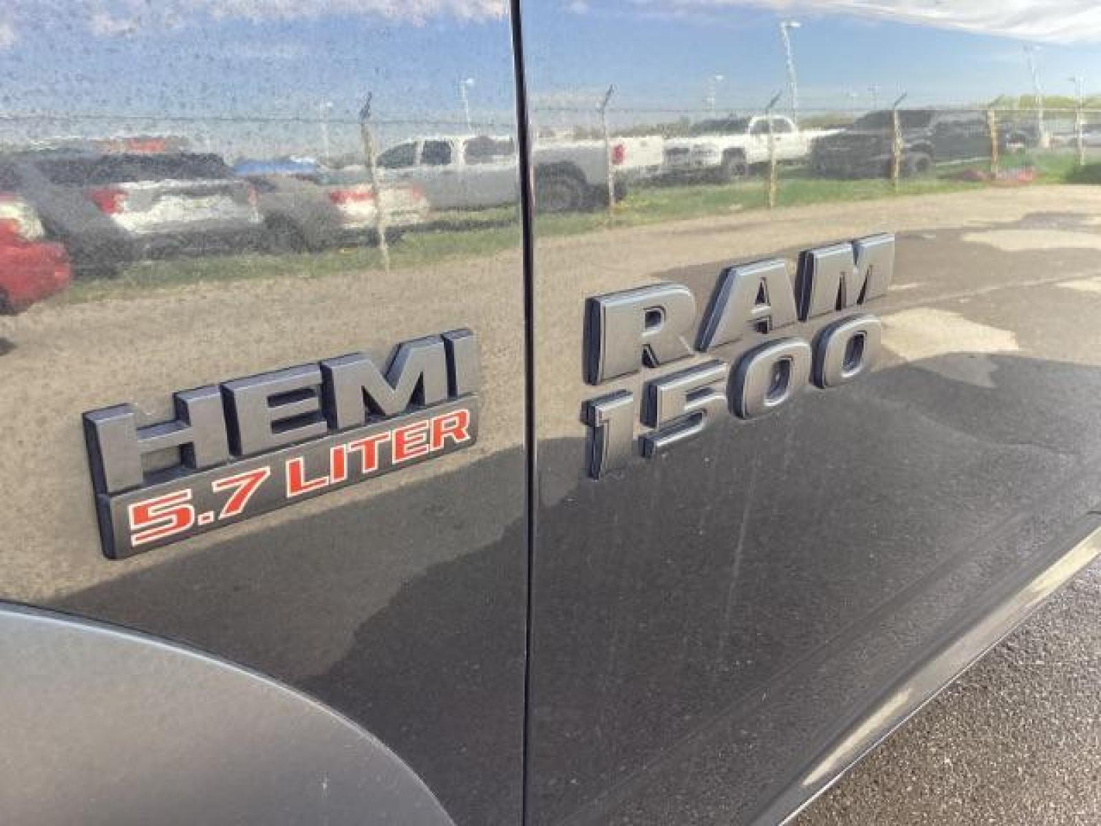 2017 Granite Crystal Metallic Clear Coat/Brilliant Blac /Black, premium cloth RAM 1500 Rebel Crew Cab SWB 4WD (1C6RR7YT5HS) with an 5.7L V8 OHV 16V engine, 8-Speed Automatic transmission, located at 1235 N Woodruff Ave., Idaho Falls, 83401, (208) 523-1053, 43.507172, -112.000488 - Photo #7