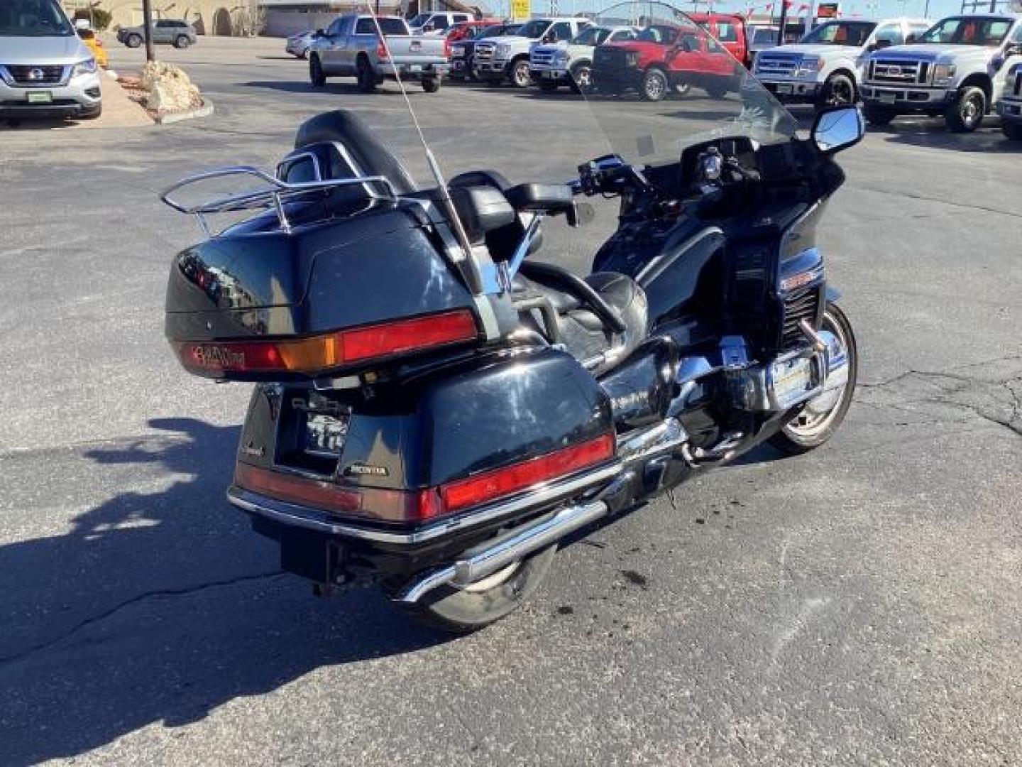 1991 BLACK Honda GL1500A - (1HFSC2206MA) with an 1520CC engine, located at 1235 N Woodruff Ave., Idaho Falls, 83401, (208) 523-1053, 43.507172, -112.000488 - The 1991 Honda GL1500A, also known as the Honda Gold Wing Aspencade, is a touring motorcycle that was known for its comfort, performance, and array of features. Here are some of the notable features of the 1991 GL1500A: Engine: The GL1500A is powered by a liquid-cooled, horizontally opposed six-cyl - Photo#4