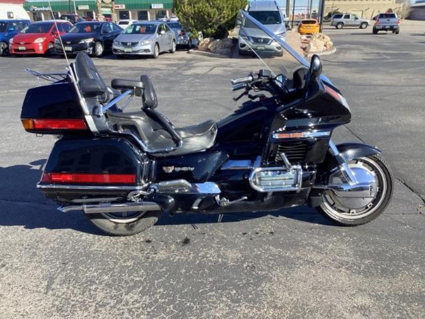 1991 BLACK Honda GL1500A - (1HFSC2206MA) with an 1520CC engine, located at 1235 N Woodruff Ave., Idaho Falls, 83401, (208) 523-1053, 43.507172, -112.000488 - The 1991 Honda GL1500A, also known as the Honda Gold Wing Aspencade, is a touring motorcycle that was known for its comfort, performance, and array of features. Here are some of the notable features of the 1991 GL1500A: Engine: The GL1500A is powered by a liquid-cooled, horizontally opposed six-cyl - Photo#5