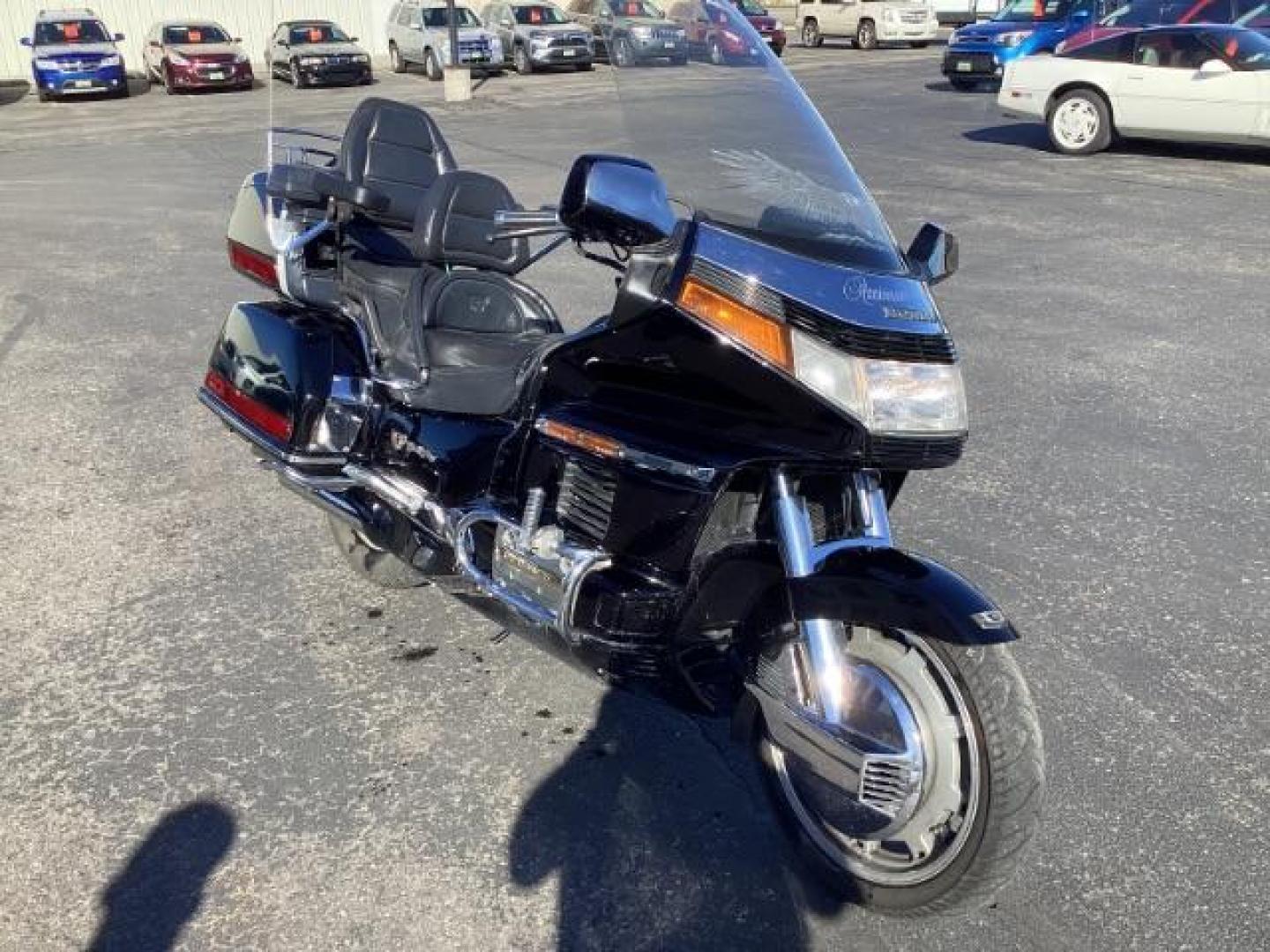 1991 BLACK Honda GL1500A - (1HFSC2206MA) with an 1520CC engine, located at 1235 N Woodruff Ave., Idaho Falls, 83401, (208) 523-1053, 43.507172, -112.000488 - The 1991 Honda GL1500A, also known as the Honda Gold Wing Aspencade, is a touring motorcycle that was known for its comfort, performance, and array of features. Here are some of the notable features of the 1991 GL1500A: Engine: The GL1500A is powered by a liquid-cooled, horizontally opposed six-cyl - Photo#6
