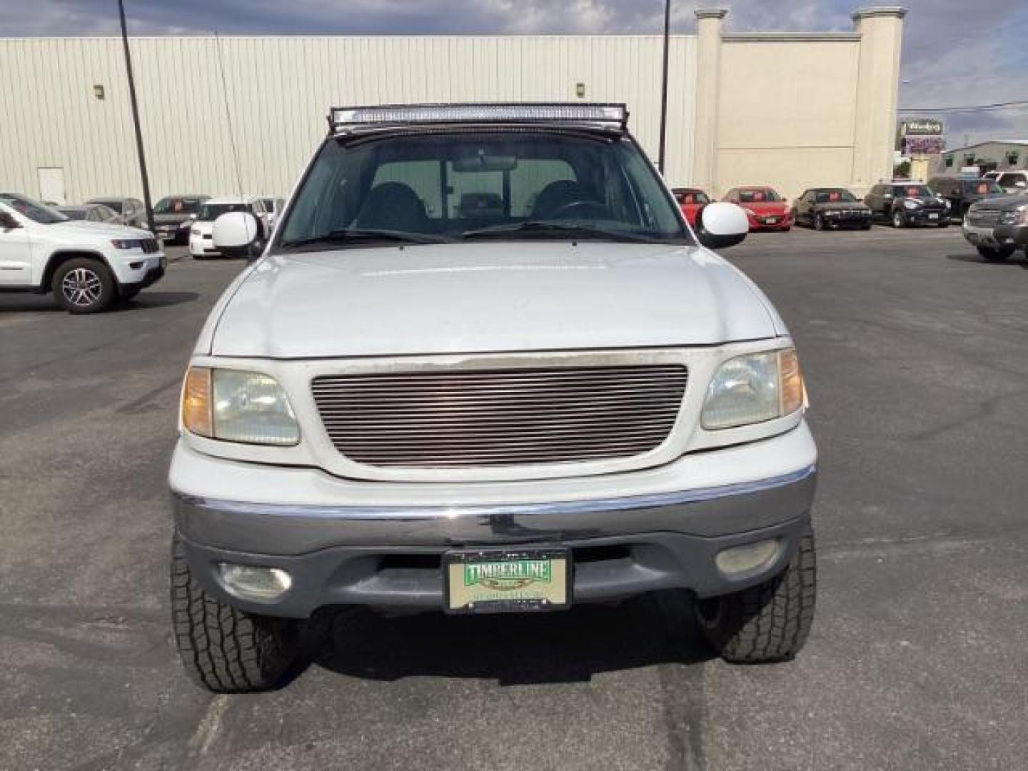 2001 WHITE /Medium Graphite Cloth Ford F-150 XLT SuperCrew 4WD (1FTRW08L51K) with an 5.4L V8 SOHC 16V engine, 4-Speed Automatic transmission, located at 1235 N Woodruff Ave., Idaho Falls, 83401, (208) 523-1053, 43.507172, -112.000488 - Photo#7