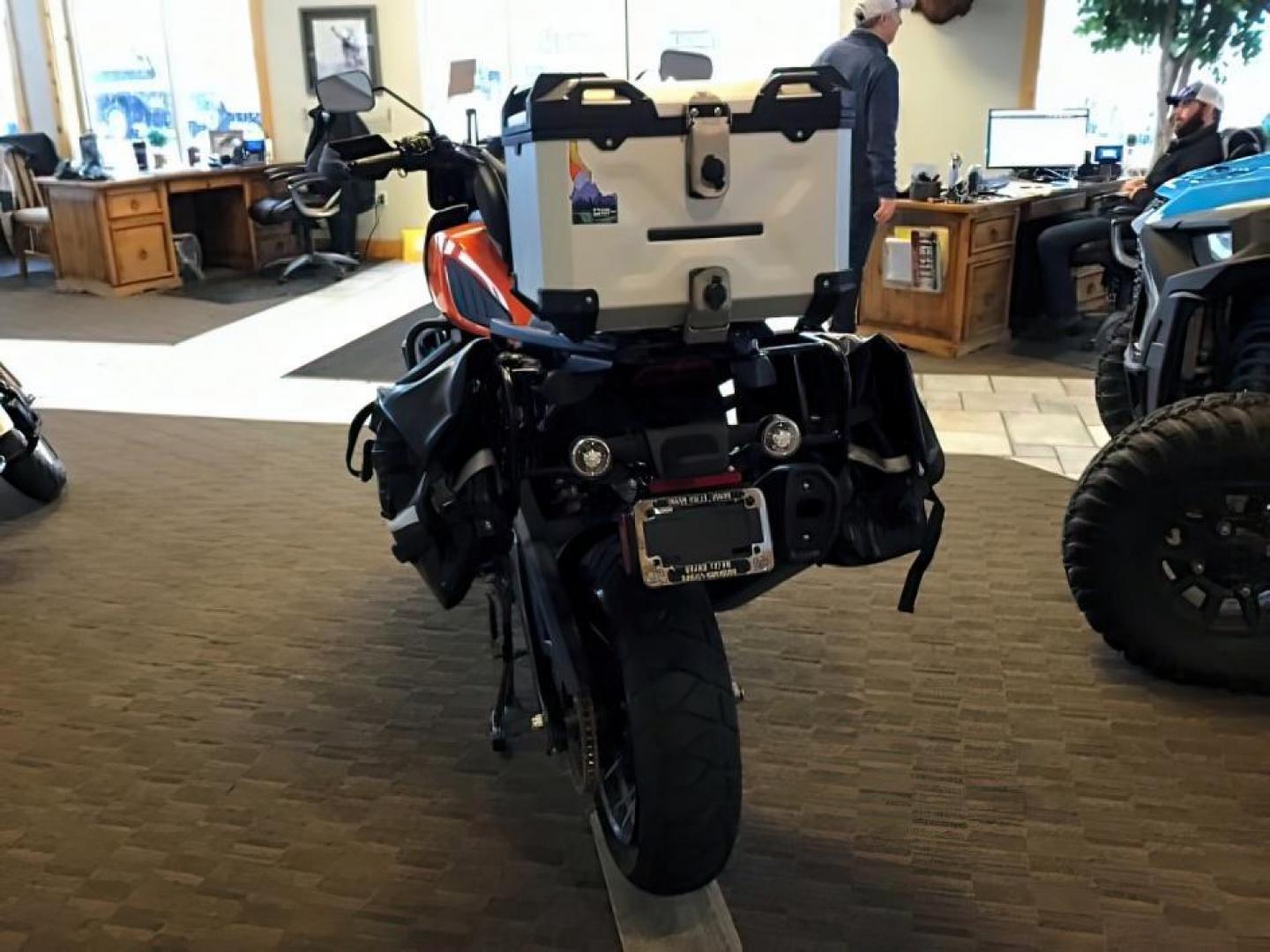 2021 ORANGE /NA Harley-Davidson RA1250 S NA (1HD1ZES1XMB) , MANUAL transmission, located at 1235 N Woodruff Ave., Idaho Falls, 83401, (208) 523-1053, 43.507172, -112.000488 - This 2021 Harley Davidson RA 250S, has low miles. It has 1141 miles. It is a local trade in. Has all of the bags to put all of your travel gear in. **At Timberline Auto it is always easy to find a great deal on your next vehicle! Our experienced sales staff can help find the right vehicle that will - Photo#3