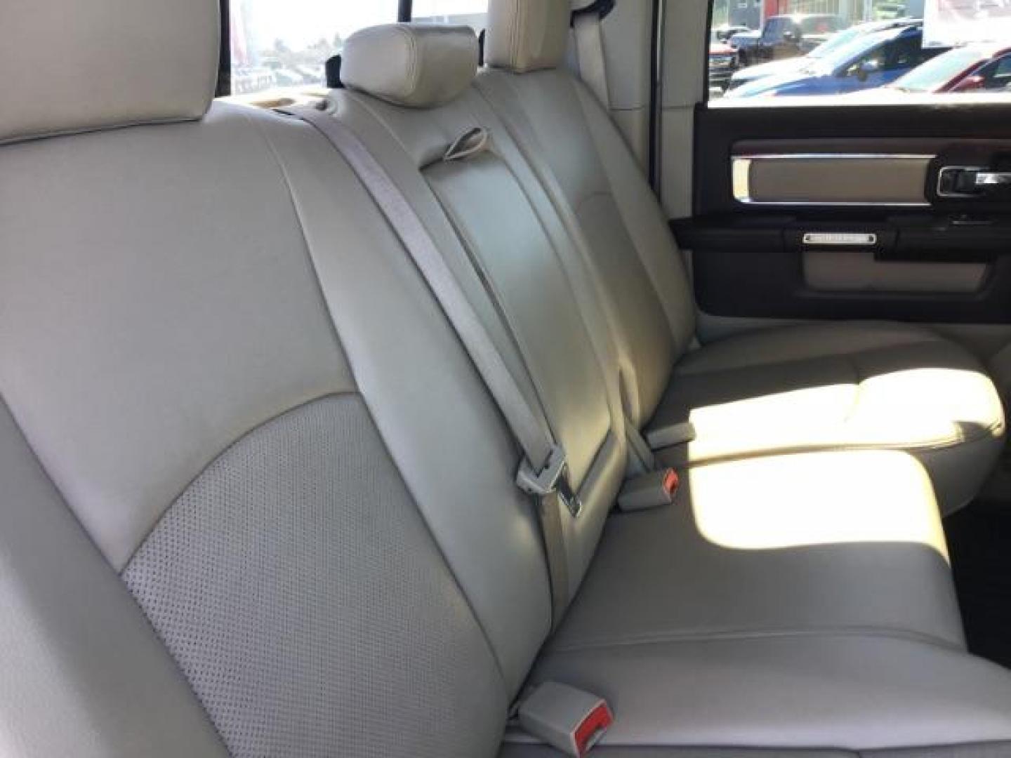 2017 WHITE /Black, leather RAM 3500 Laramie Crew Cab SWB 4WD (3C63R3EL0HG) with an 6.7L L6 OHV 24V TURBO DIESEL engine, 6-Speed Automatic transmission, located at 1235 N Woodruff Ave., Idaho Falls, 83401, (208) 523-1053, 43.507172, -112.000488 - Photo#21