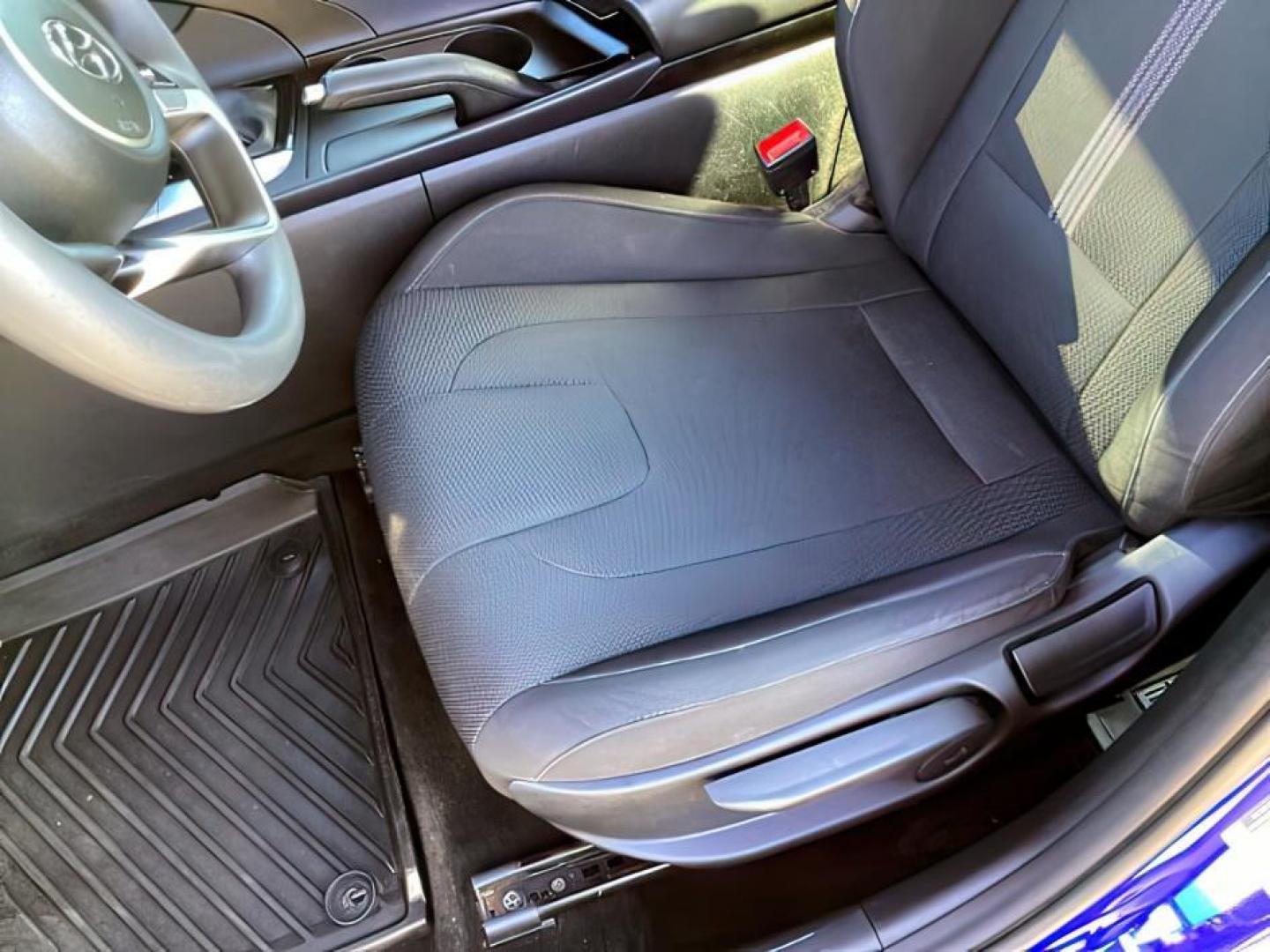 2023 Intense Blue /Black Hyundai Elantra SE (5NPLL4AG9PH) with an 2.0L L4 DOHC 16V engine, 6-Speed Automatic transmission, located at 1235 N Woodruff Ave., Idaho Falls, 83401, (208) 523-1053, 43.507172, -112.000488 - At Timberline Auto, finding a great deal on your next vehicle is always easy! Our experienced sales staff's goal is to help find you the right vehicle at the right price! Our knowledgeable finance department has options for almost any credit score. We offer extended service contract options to prote - Photo#8