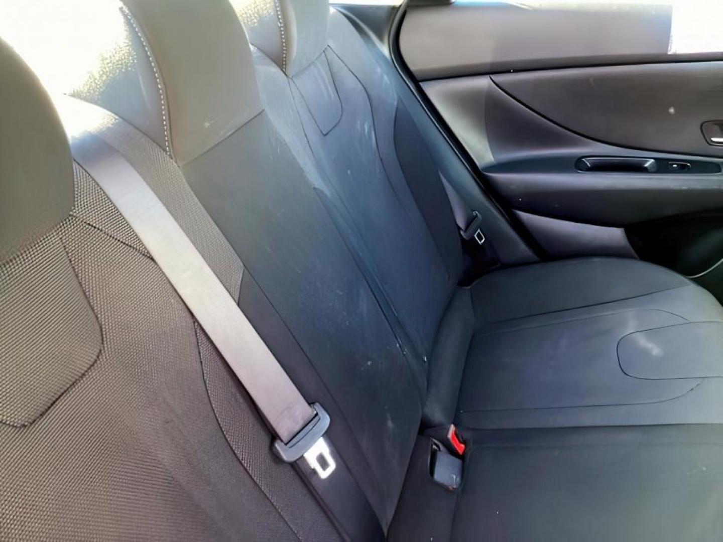 2023 Intense Blue /Black Hyundai Elantra SE (5NPLL4AG9PH) with an 2.0L L4 DOHC 16V engine, 6-Speed Automatic transmission, located at 1235 N Woodruff Ave., Idaho Falls, 83401, (208) 523-1053, 43.507172, -112.000488 - At Timberline Auto, finding a great deal on your next vehicle is always easy! Our experienced sales staff's goal is to help find you the right vehicle at the right price! Our knowledgeable finance department has options for almost any credit score. We offer extended service contract options to prote - Photo#20