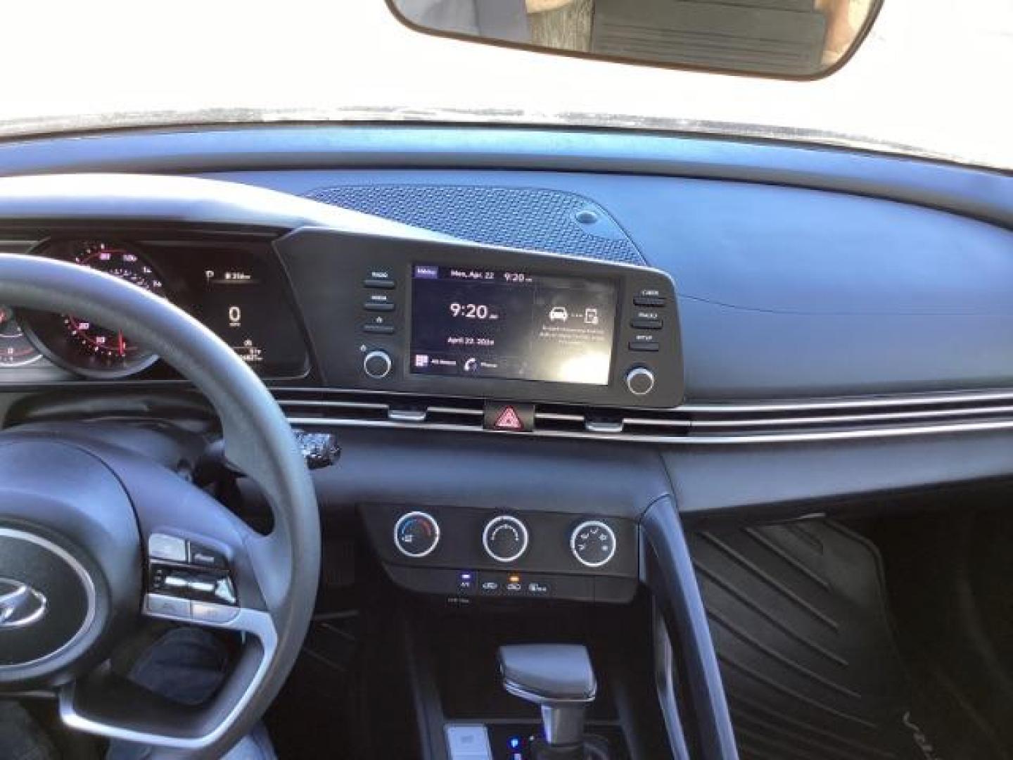 2023 Intense Blue /Black Hyundai Elantra SE (5NPLL4AG9PH) with an 2.0L L4 DOHC 16V engine, 6-Speed Automatic transmission, located at 1235 N Woodruff Ave., Idaho Falls, 83401, (208) 523-1053, 43.507172, -112.000488 - At Timberline Auto, finding a great deal on your next vehicle is always easy! Our experienced sales staff's goal is to help find you the right vehicle at the right price! Our knowledgeable finance department has options for almost any credit score. We offer extended service contract options to prote - Photo#10