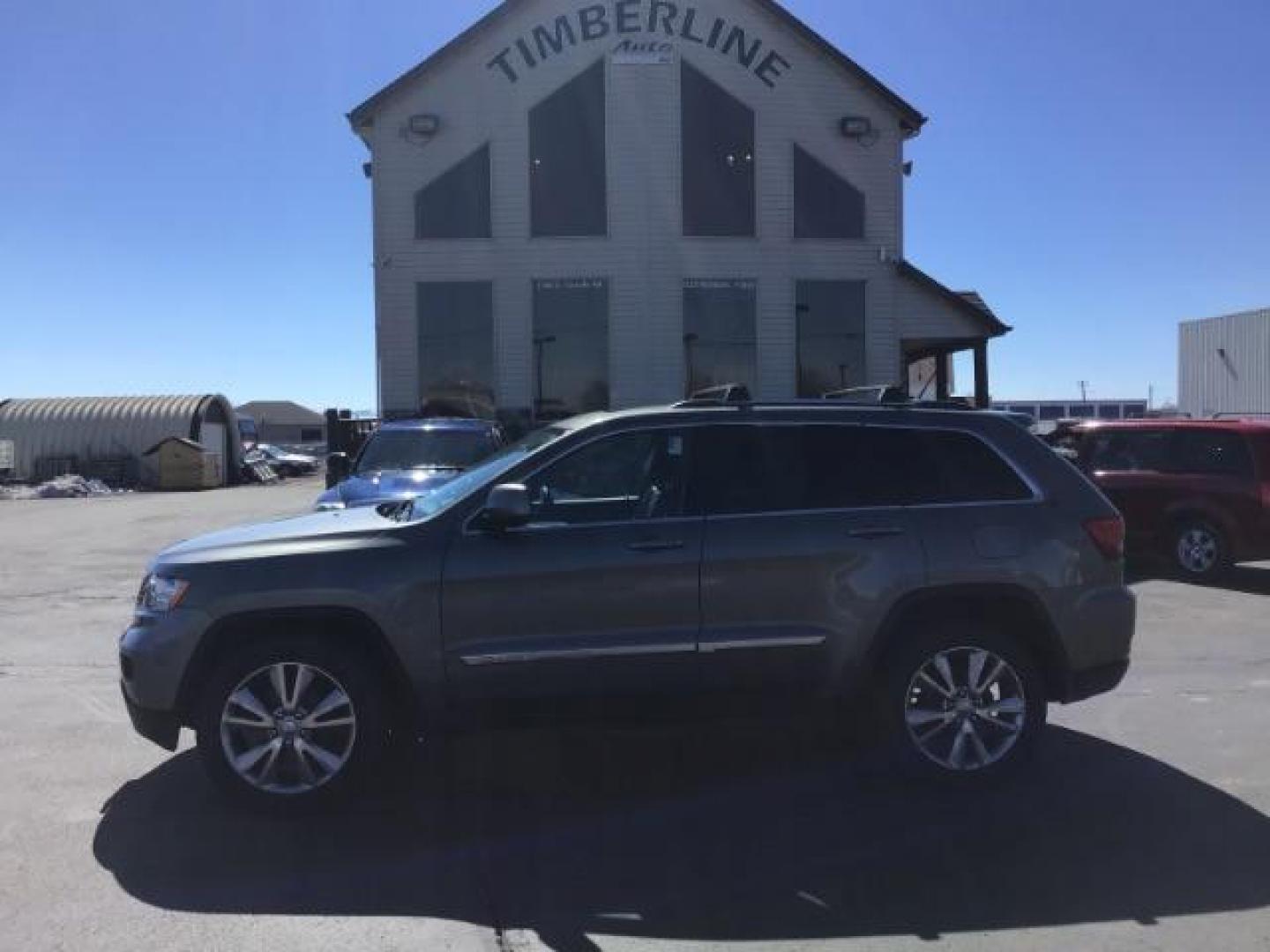 2013 Jeep Grand Cherokee SPORT UTILITY 4-DR (1C4RJFAG5DC) with an 3.6L V6 DOHC 24V engine, 5-Speed Automatic transmission, located at 1235 N Woodruff Ave., Idaho Falls, 83401, (208) 523-1053, 43.507172, -112.000488 - Photo#1