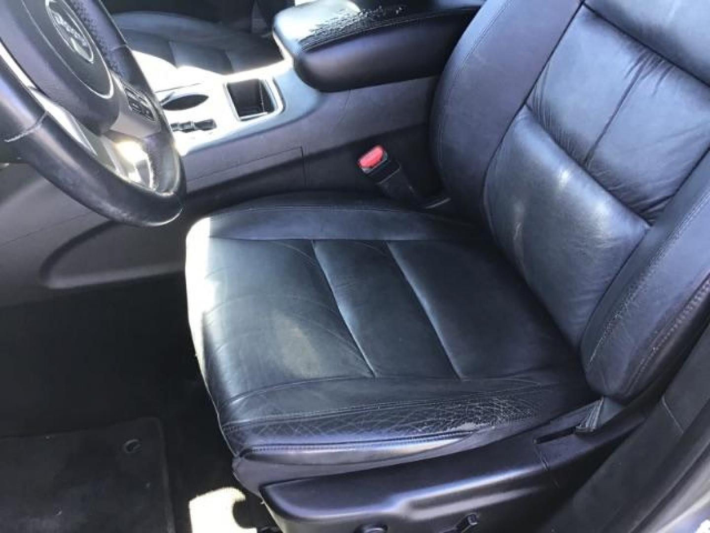 2013 Jeep Grand Cherokee SPORT UTILITY 4-DR (1C4RJFAG5DC) with an 3.6L V6 DOHC 24V engine, 5-Speed Automatic transmission, located at 1235 N Woodruff Ave., Idaho Falls, 83401, (208) 523-1053, 43.507172, -112.000488 - Photo#8