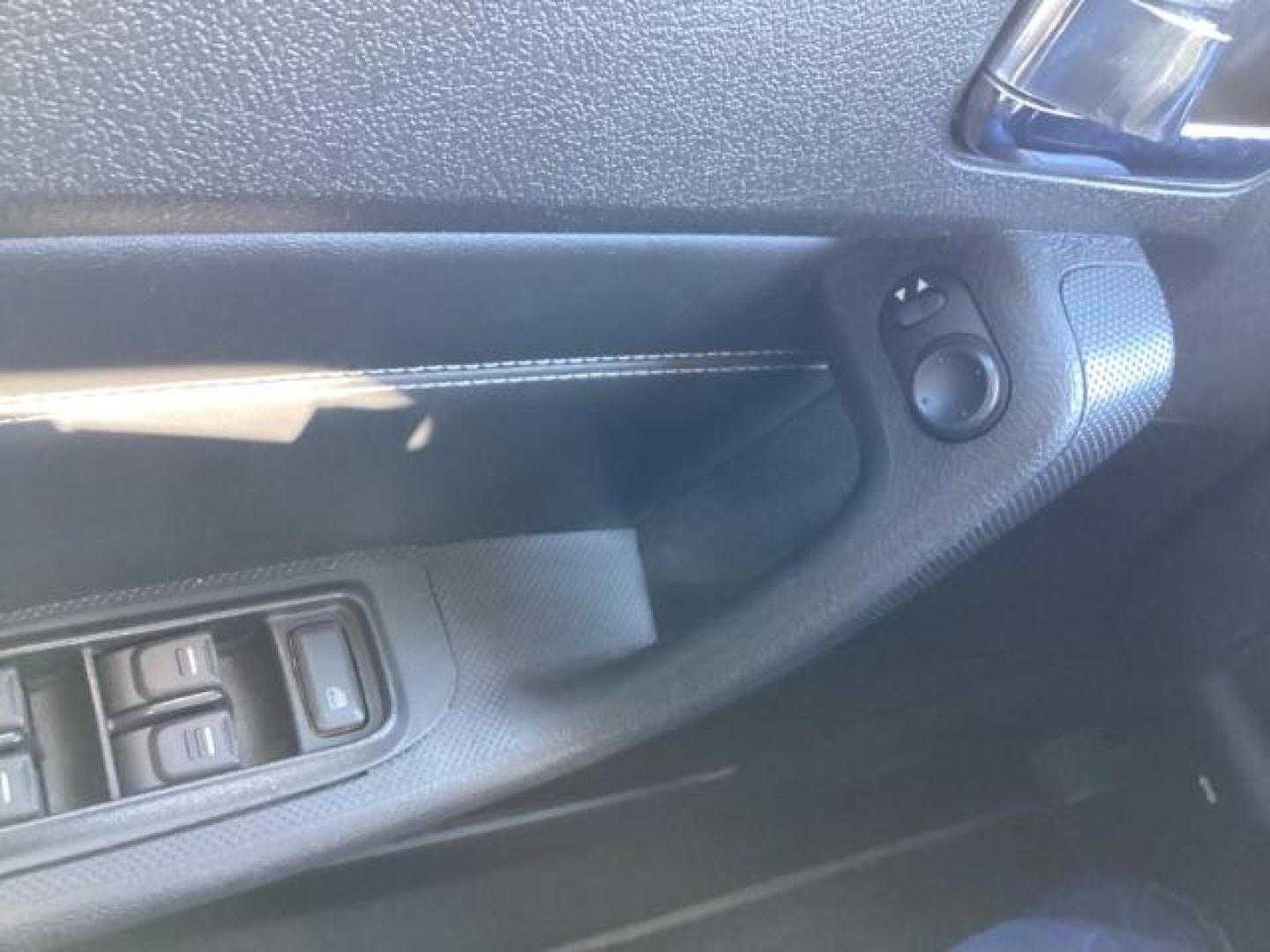 2006 Boulder Gray Metallic /Ebony Leather Interior Hummer H3 Sport Utility (5GTDN136268) with an 3.5L L5 DOHC 20V engine, 4-Speed Automatic transmission, located at 1235 N Woodruff Ave., Idaho Falls, 83401, (208) 523-1053, 43.507172, -112.000488 - Photo#14