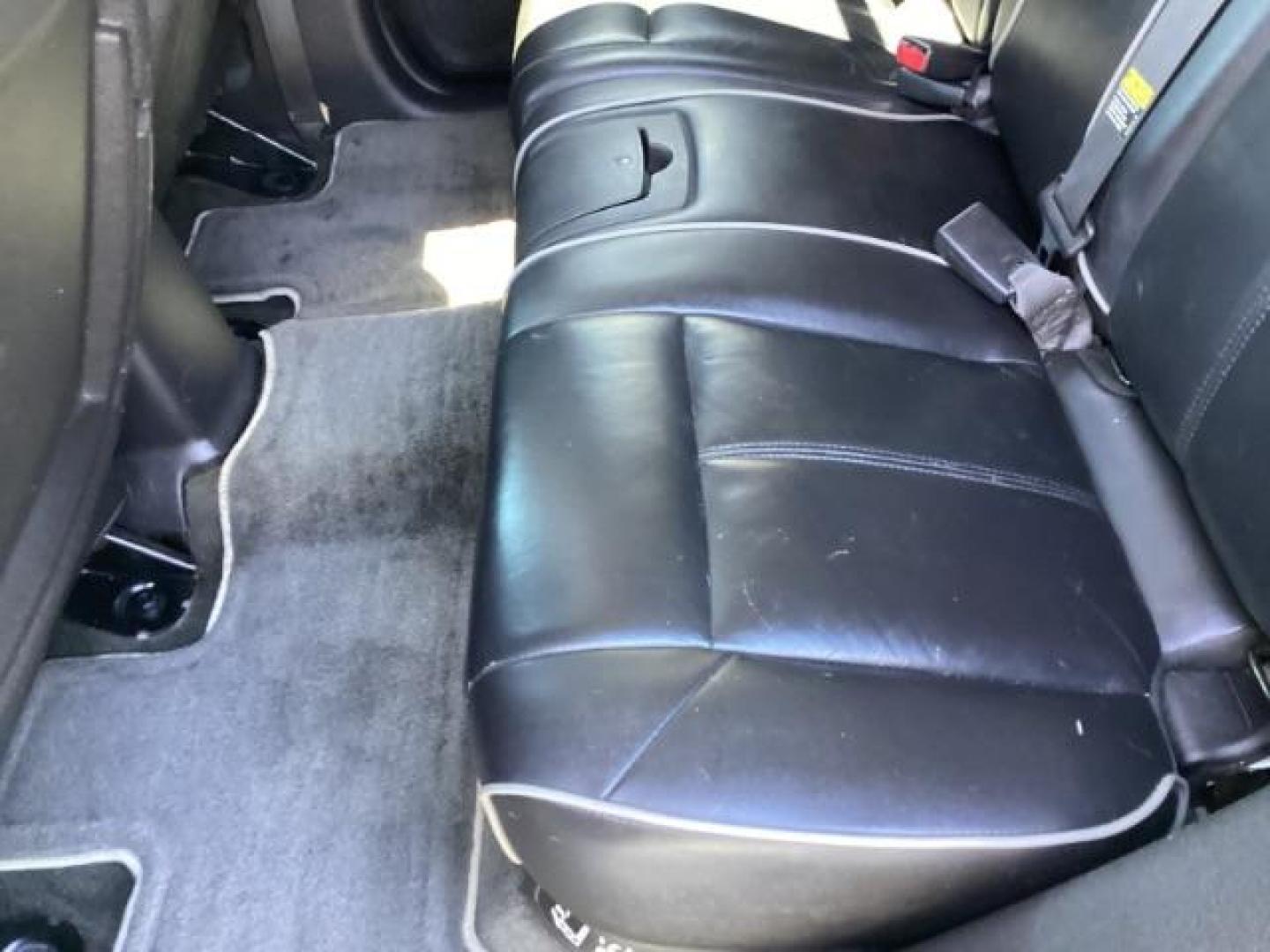2006 Boulder Gray Metallic /Ebony Leather Interior Hummer H3 Sport Utility (5GTDN136268) with an 3.5L L5 DOHC 20V engine, 4-Speed Automatic transmission, located at 1235 N Woodruff Ave., Idaho Falls, 83401, (208) 523-1053, 43.507172, -112.000488 - Photo#16