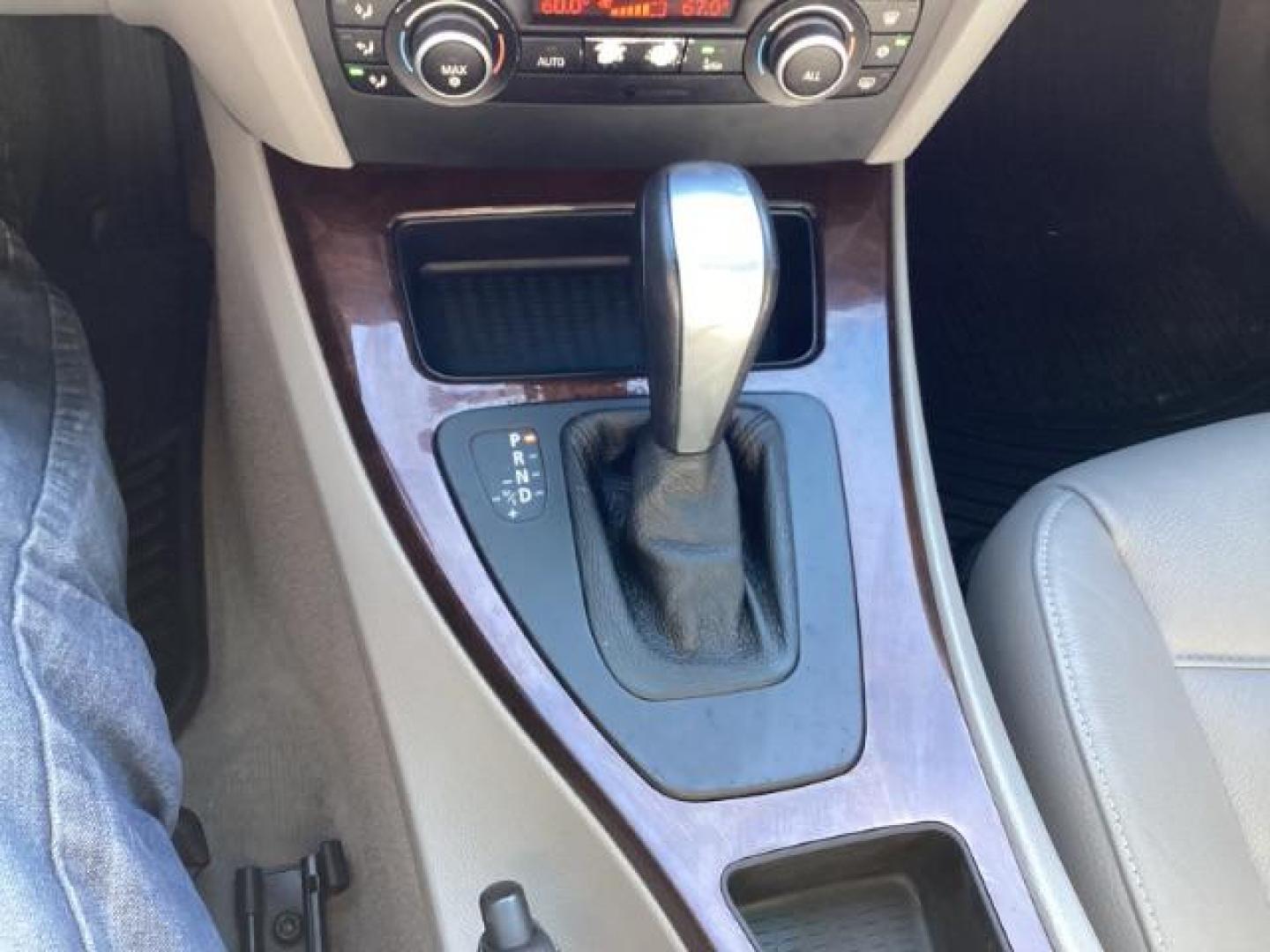 2010 BMW 3-Series 328i (WBAPH5C54AA) with an 3.0L L6 DOHC 24V engine, located at 1235 N Woodruff Ave., Idaho Falls, 83401, (208) 523-1053, 43.507172, -112.000488 - Photo#12