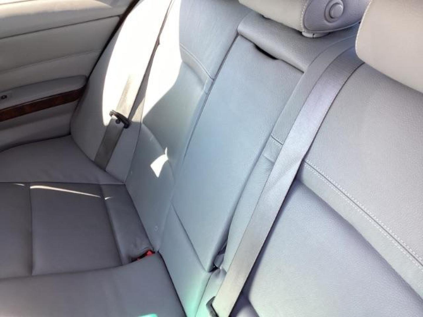 2010 BMW 3-Series 328i (WBAPH5C54AA) with an 3.0L L6 DOHC 24V engine, located at 1235 N Woodruff Ave., Idaho Falls, 83401, (208) 523-1053, 43.507172, -112.000488 - Photo#17
