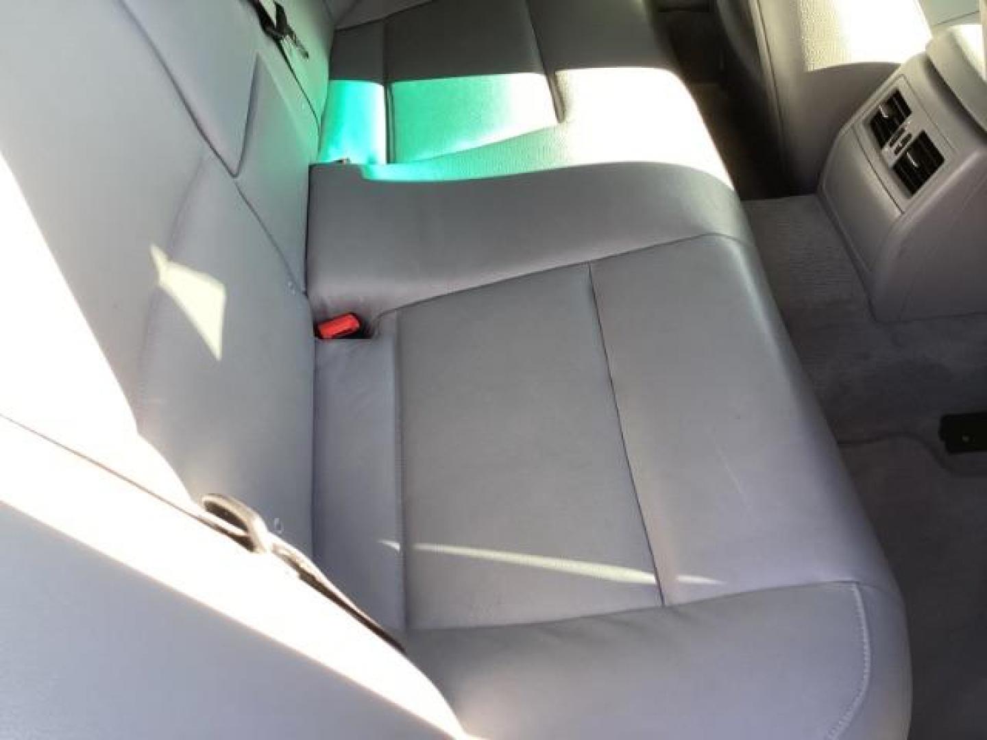 2010 BMW 3-Series 328i (WBAPH5C54AA) with an 3.0L L6 DOHC 24V engine, located at 1235 N Woodruff Ave., Idaho Falls, 83401, (208) 523-1053, 43.507172, -112.000488 - Photo#18