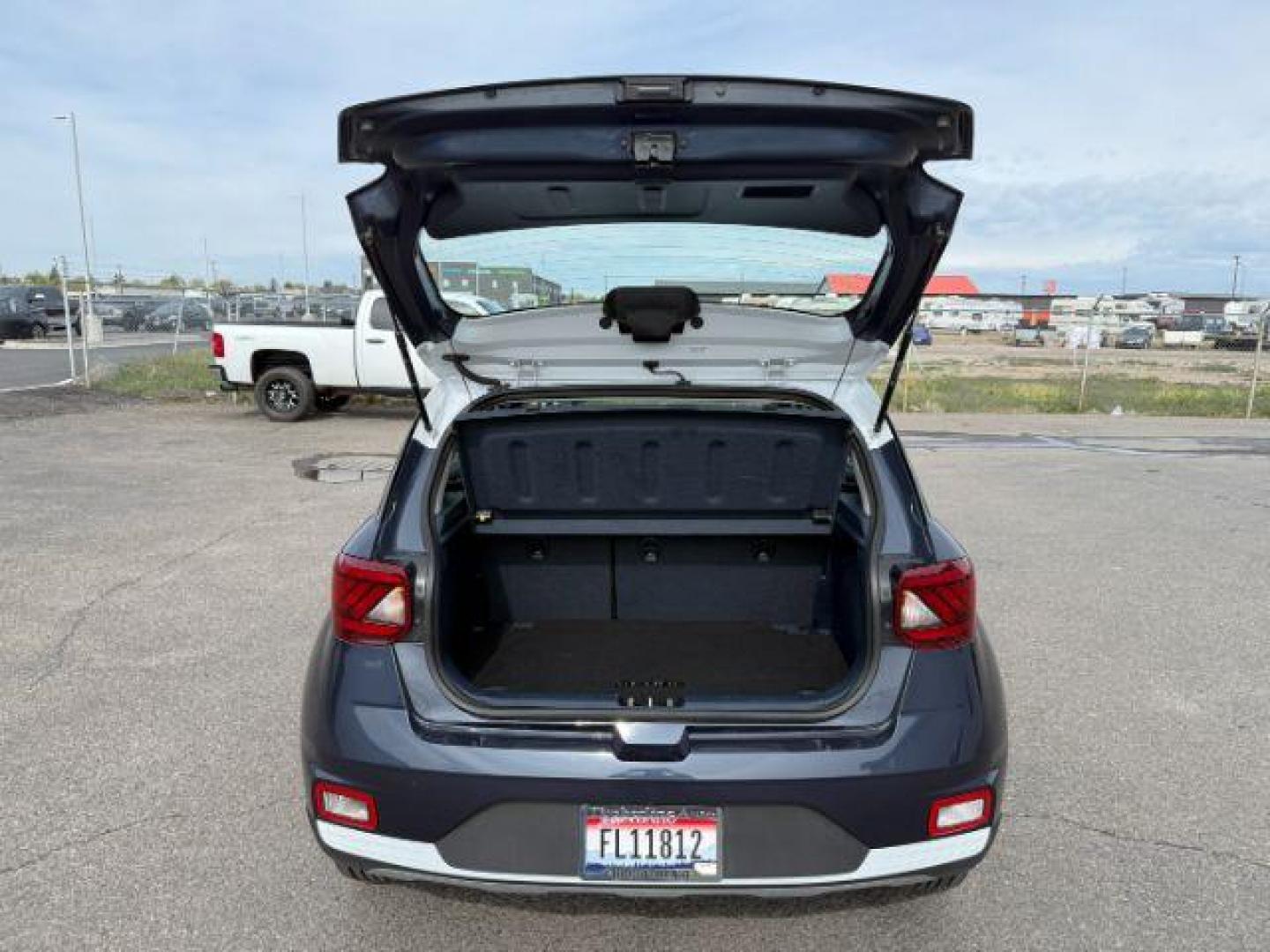2021 Intense Blue /Black Hyundai Venue SEL (KMHRC8A36MU) with an 1.6L L4 DOHC 16V engine, Continuously Variable Transmission transmission, located at 1235 N Woodruff Ave., Idaho Falls, 83401, (208) 523-1053, 43.507172, -112.000488 - At Timberline Auto, finding a great deal on your next vehicle is always easy! Our experienced sales staff's goal is to help find you the right vehicle at the right price! Our knowledgeable finance department has options for almost any credit score. We offer extended service contract options to prote - Photo#4