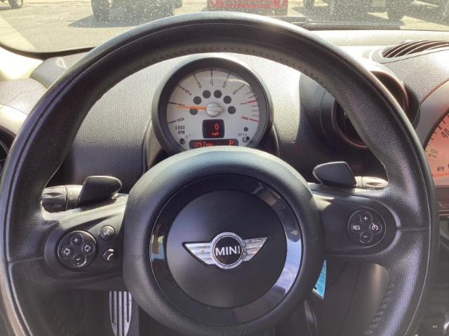 2014 Mini Countryman CROSSOVER 4-DR (WMWZC5C55EW) with an 1.6L L4 DOHC 16V TURBO engine, located at 1235 N Woodruff Ave., Idaho Falls, 83401, (208) 523-1053, 43.507172, -112.000488 - Photo#9