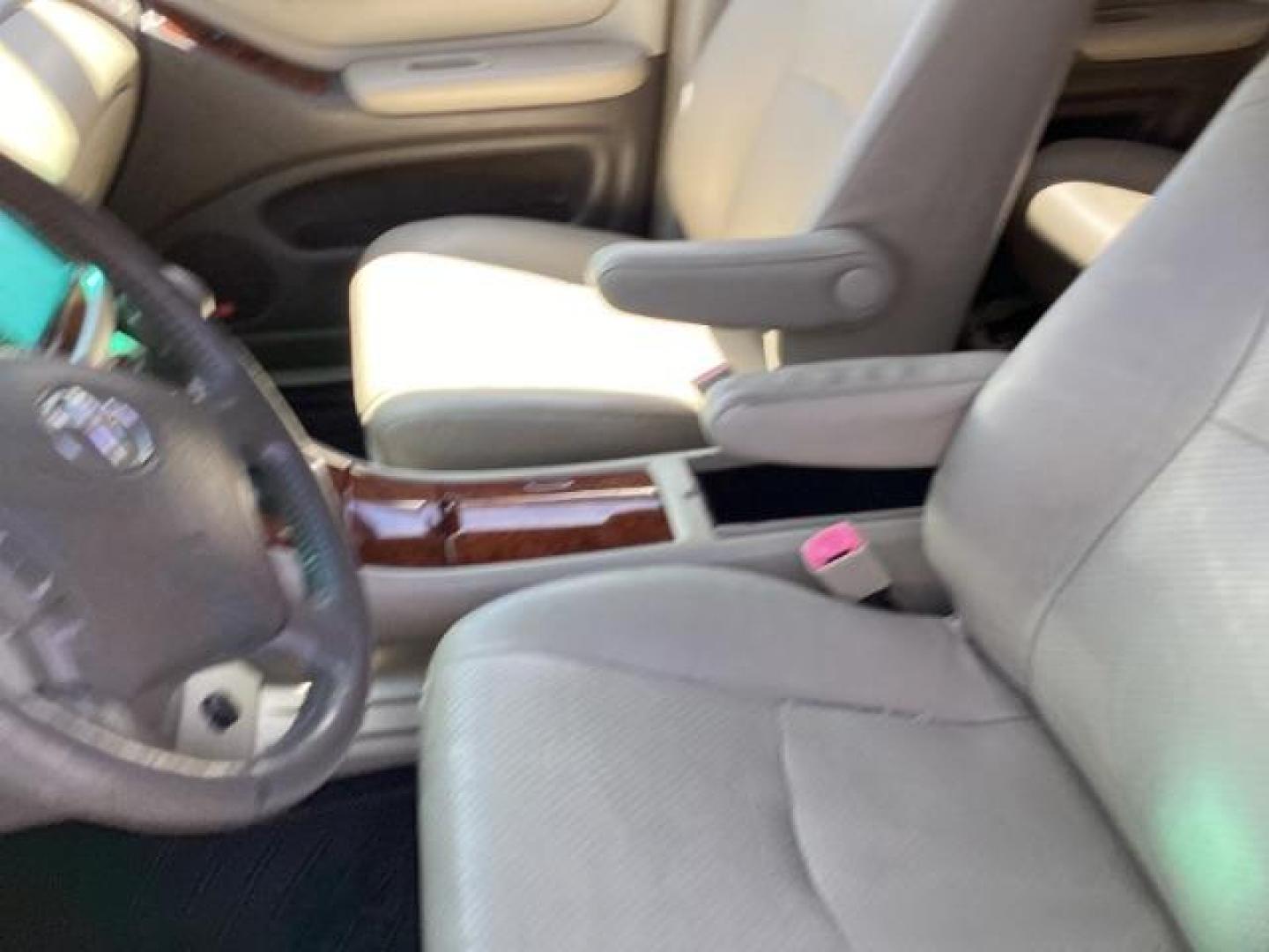 2006 Black Toyota Highlander Limited V6 4WD (JTEEP21A860) with an 3.3L V6 DOHC 24V engine, 5-Speed Automatic transmission, located at 1235 N Woodruff Ave., Idaho Falls, 83401, (208) 523-1053, 43.507172, -112.000488 - The 2006 Toyota Highlander is a midsize crossover SUV known for its reliability, comfort, and versatility. Here are the key features you might find on the 2006 Toyota Highlander: Engine Options: The Highlander typically comes with a choice of two engine options: 2.4-liter inline-four engine: Produc - Photo#9