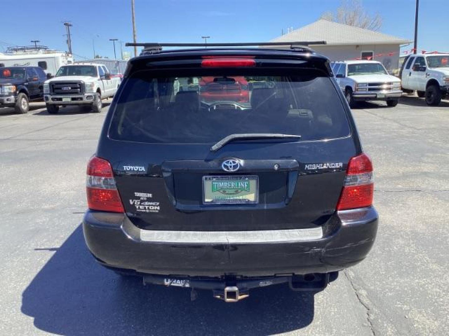 2006 Black Toyota Highlander Limited V6 4WD (JTEEP21A860) with an 3.3L V6 DOHC 24V engine, 5-Speed Automatic transmission, located at 1235 N Woodruff Ave., Idaho Falls, 83401, (208) 523-1053, 43.507172, -112.000488 - The 2006 Toyota Highlander is a midsize crossover SUV known for its reliability, comfort, and versatility. Here are the key features you might find on the 2006 Toyota Highlander: Engine Options: The Highlander typically comes with a choice of two engine options: 2.4-liter inline-four engine: Produc - Photo#3