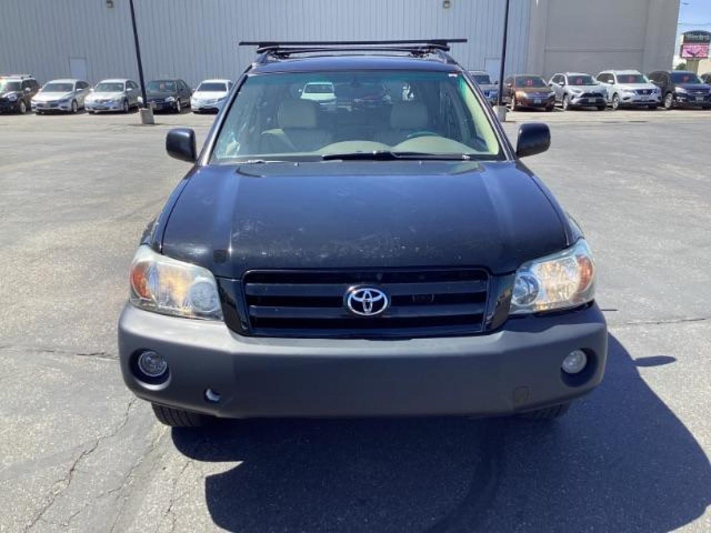 2006 Black Toyota Highlander Limited V6 4WD (JTEEP21A860) with an 3.3L V6 DOHC 24V engine, 5-Speed Automatic transmission, located at 1235 N Woodruff Ave., Idaho Falls, 83401, (208) 523-1053, 43.507172, -112.000488 - The 2006 Toyota Highlander is a midsize crossover SUV known for its reliability, comfort, and versatility. Here are the key features you might find on the 2006 Toyota Highlander: Engine Options: The Highlander typically comes with a choice of two engine options: 2.4-liter inline-four engine: Produc - Photo#7