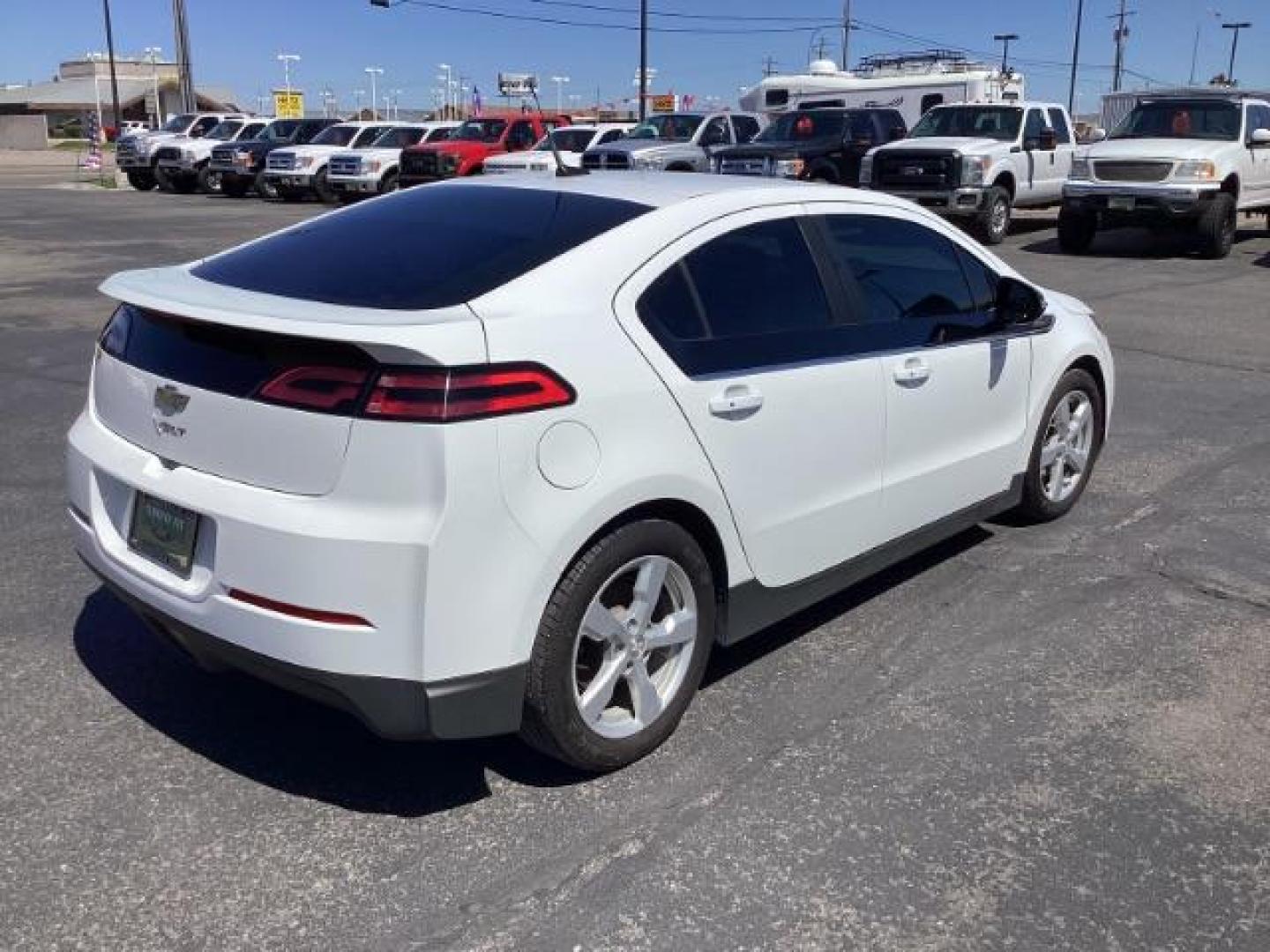 2013 WHITE Chevrolet Volt Premium (1G1RB6E48DU) with an 1.4L L4 DOHC 16V PLUG-IN HYBRID engine, Continuously Variable Transmission transmission, located at 1235 N Woodruff Ave., Idaho Falls, 83401, (208) 523-1053, 43.507172, -112.000488 - Photo#4