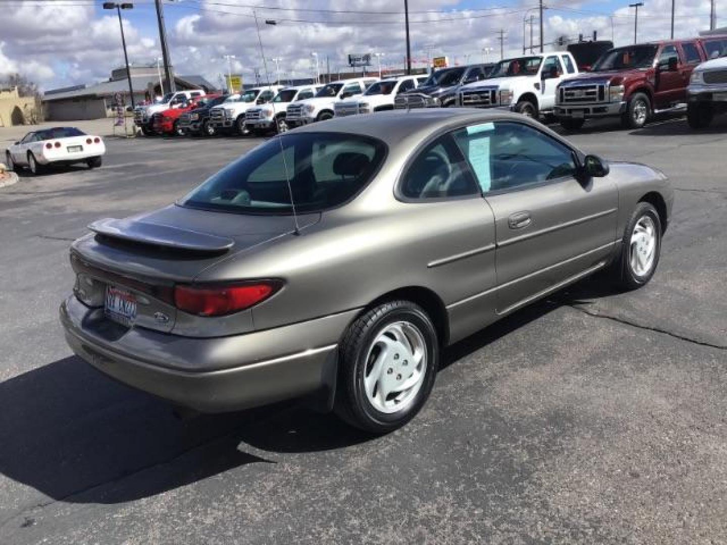 2001 Ford ZX2 Coupe (3FAFP11341R) with an 2.0L L4 DOHC 16V engine, located at 1235 N Woodruff Ave., Idaho Falls, 83401, (208) 523-1053, 43.507172, -112.000488 - Photo#4