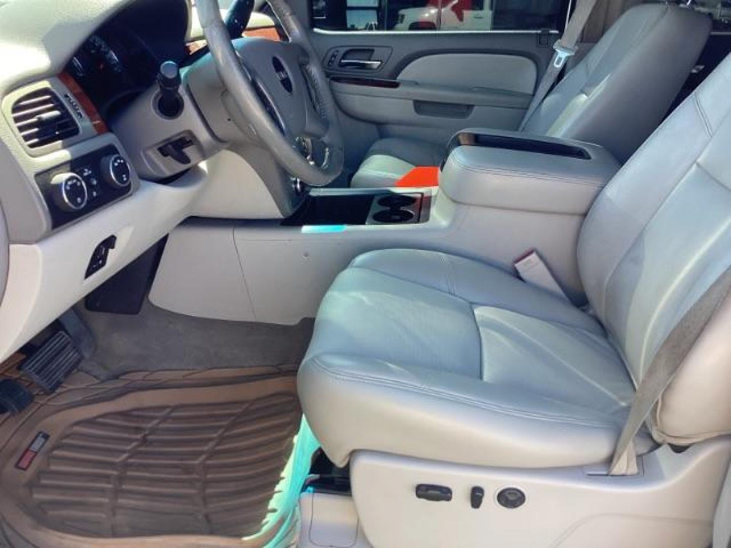2013 Summit White /Ebony Leather Interior GMC Sierra 2500HD SLT Crew Cab 4WD (1GT121E86DF) with an 6.6L V8 OHV 32V TURBO DIESEL engine, 6-Speed Automatic transmission, located at 1235 N Woodruff Ave., Idaho Falls, 83401, (208) 523-1053, 43.507172, -112.000488 - New Inventory. Going thru service and inspection. Call for more pictures. At Timberline Auto it is always easy to find a great deal on your next vehicle! Our experienced sales staff can help find the right vehicle that will fit your needs. Our knowledgeable finance department has options for almost - Photo#20