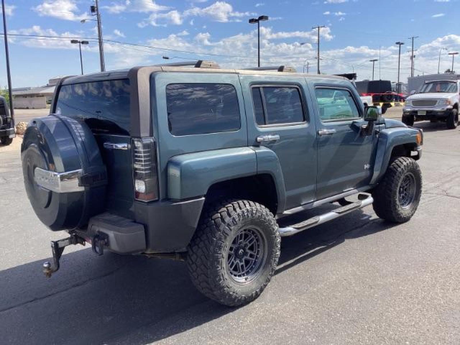 2007 Hummer H3 Luxury (5GTDN13E378) with an 3.7L L5 DOHC 20V engine, located at 1235 N Woodruff Ave., Idaho Falls, 83401, (208) 523-1053, 43.507172, -112.000488 - The 2007 Hummer H3 Luxury trim offers a range of features aimed at providing comfort, convenience, and style. Here are some key features you can typically find in the 2007 Hummer H3 Luxury: Exterior Styling: The H3 Luxury typically features rugged and distinctive exterior styling, with a bold grill - Photo #4