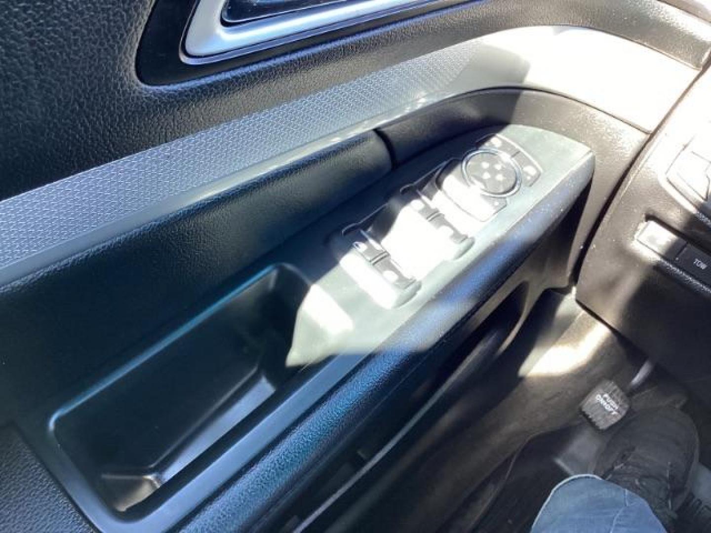 2017 Ingot Silver Metallic /Dark Earth w/Ebony Black, leather/sueded microfibe Ford Explorer XLT 4WD (1FM5K8D87HG) with an 3.5L V6 DOHC 24V engine, 6-Speed Automatic transmission, located at 1235 N Woodruff Ave., Idaho Falls, 83401, (208) 523-1053, 43.507172, -112.000488 - Photo#15