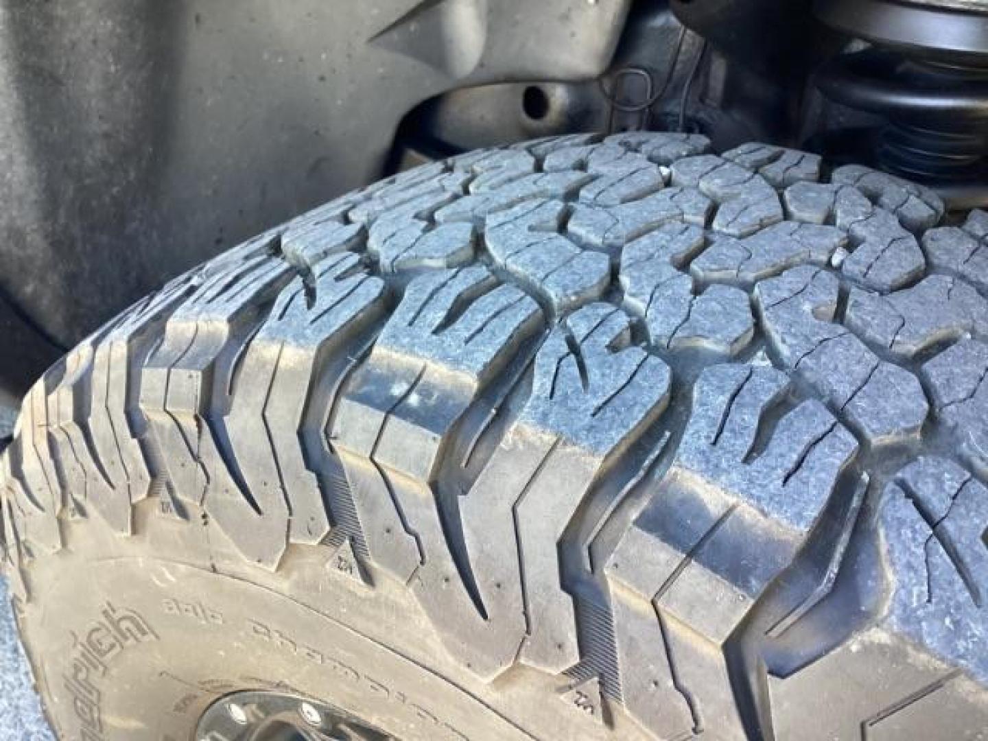 2006 Atlantic Blue Pearlcoat /Medium Slate Gray Cloth Interior Dodge Ram 2500 SLT Quad Cab 4WD (3D7KS28C36G) with an 5.9L L6 OHV 24V TURBO DIESEL engine, 6-Speed Manual transmission, located at 1235 N Woodruff Ave., Idaho Falls, 83401, (208) 523-1053, 43.507172, -112.000488 - Photo#23