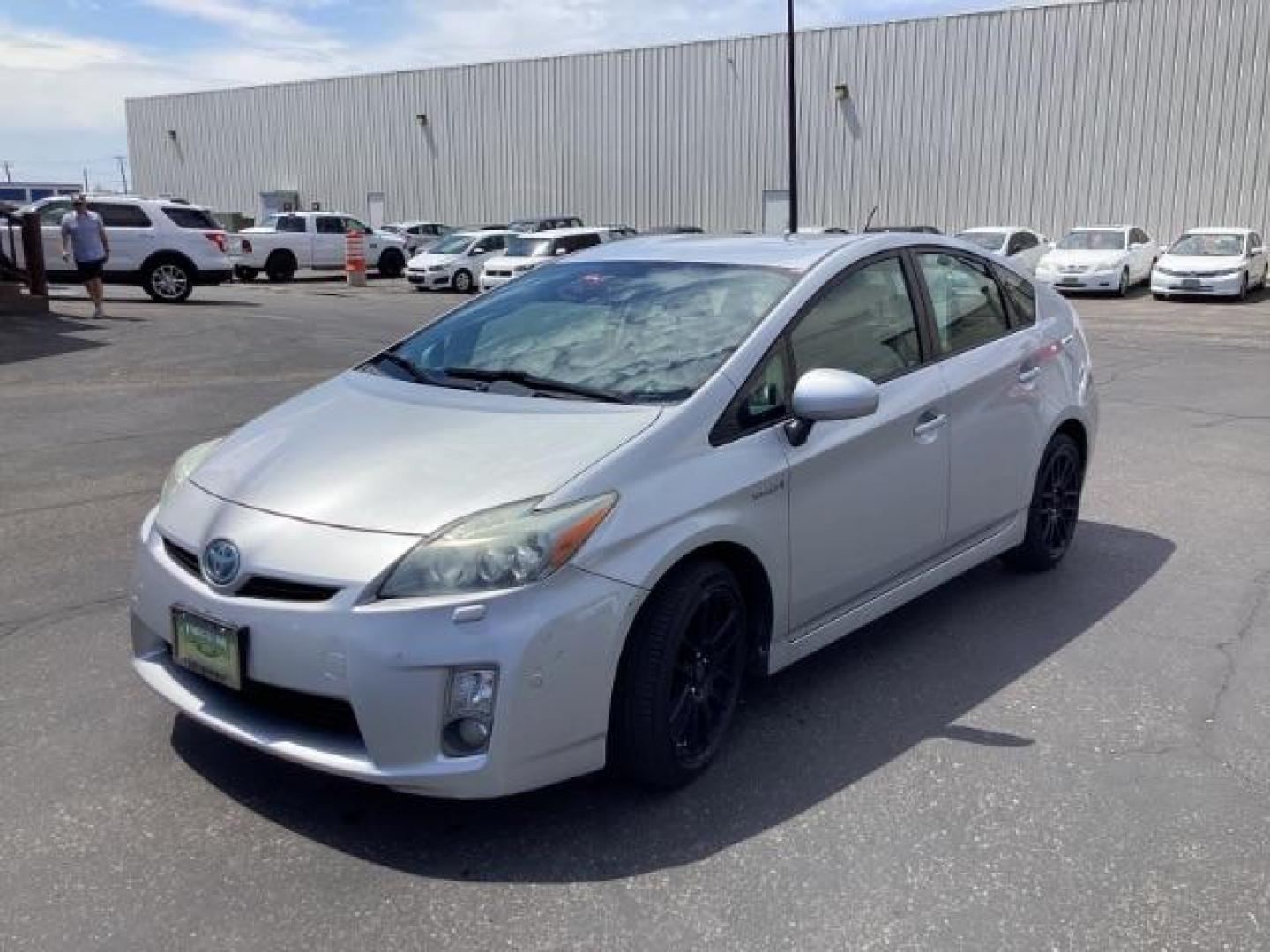2010 SILVER /CLOTH Toyota Prius Prius II (JTDKN3DU9A0) with an 1.8 engine, AUTOMATIC transmission, located at 1235 N Woodruff Ave., Idaho Falls, 83401, (208) 523-1053, 43.507172, -112.000488 - At Timberline Auto, finding a great deal on your next vehicle is always easy! Our experienced sales staff's goal is to help find you the right vehicle at the right price! Our knowledgeable finance department has options for almost any credit score. We offer extended service contract options to prote - Photo#0
