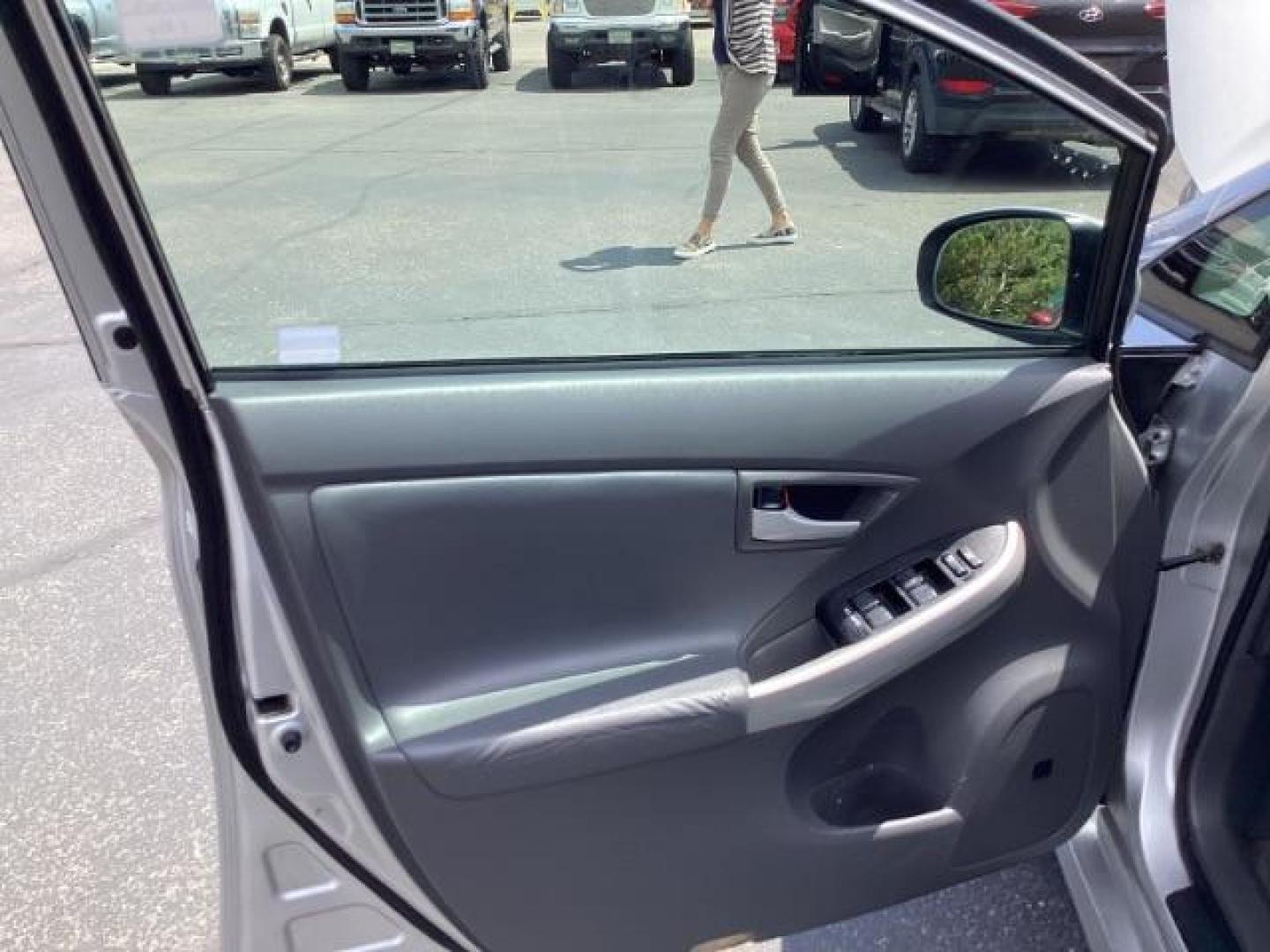 2010 SILVER /CLOTH Toyota Prius Prius II (JTDKN3DU9A0) with an 1.8 engine, AUTOMATIC transmission, located at 1235 N Woodruff Ave., Idaho Falls, 83401, (208) 523-1053, 43.507172, -112.000488 - At Timberline Auto, finding a great deal on your next vehicle is always easy! Our experienced sales staff's goal is to help find you the right vehicle at the right price! Our knowledgeable finance department has options for almost any credit score. We offer extended service contract options to prote - Photo#9