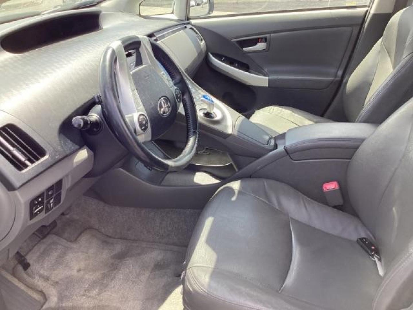 2010 SILVER /CLOTH Toyota Prius Prius II (JTDKN3DU9A0) with an 1.8 engine, AUTOMATIC transmission, located at 1235 N Woodruff Ave., Idaho Falls, 83401, (208) 523-1053, 43.507172, -112.000488 - At Timberline Auto, finding a great deal on your next vehicle is always easy! Our experienced sales staff's goal is to help find you the right vehicle at the right price! Our knowledgeable finance department has options for almost any credit score. We offer extended service contract options to prote - Photo#10