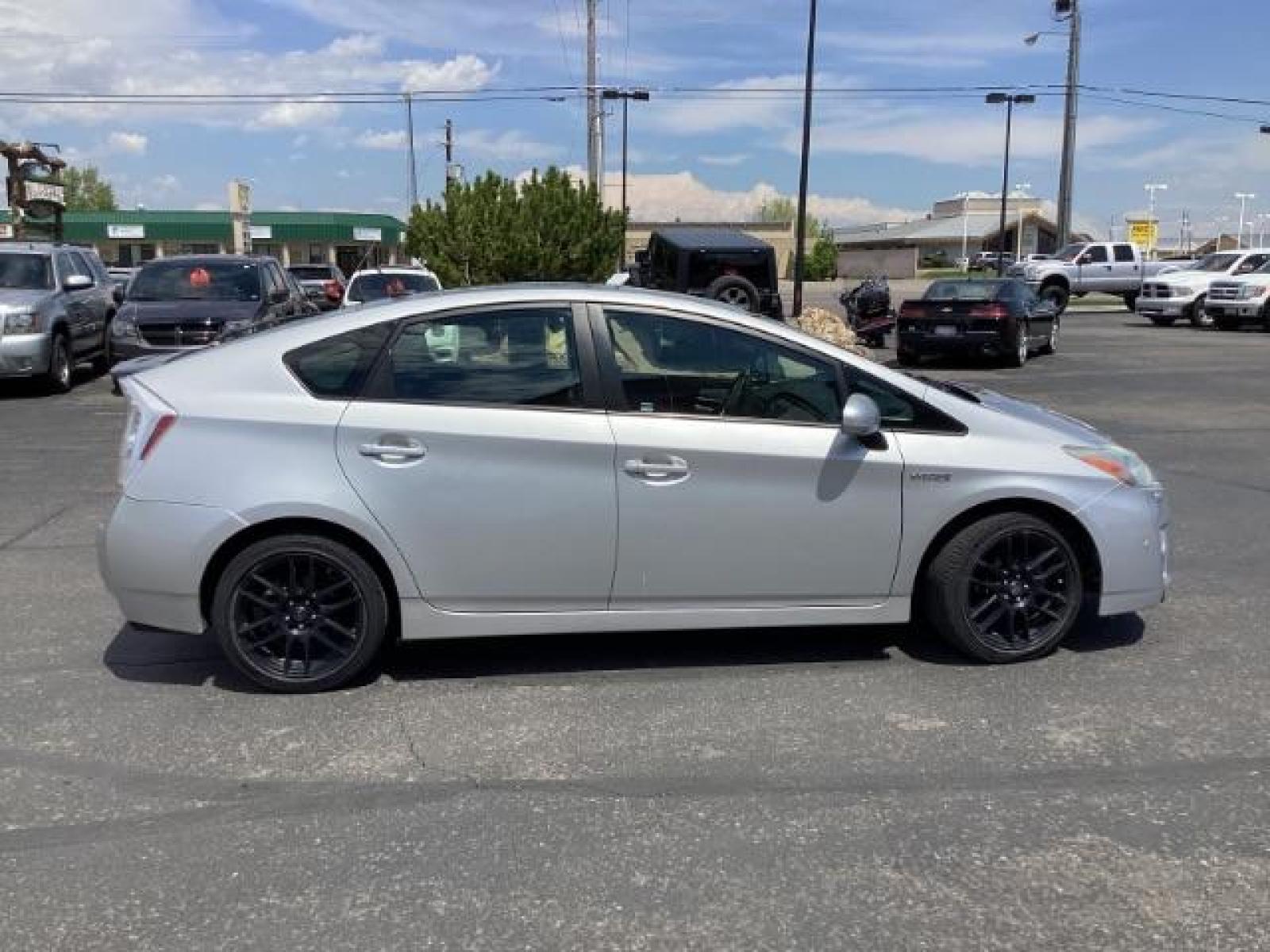 2010 Toyota Prius NA (JTDKN3DU9A0) , located at 1235 N Woodruff Ave., Idaho Falls, 83401, (208) 523-1053, 43.507172, -112.000488 - features 2018 dodge durango citadel ChatGPT The 2018 Dodge Durango Citadel comes with a variety of features, offering both style and functionality. Here are some of its key features: Powerful Engine Options: The 2018 Durango Citadel typically comes with a choice of two engines: a standard 3.6-liter - Photo #5