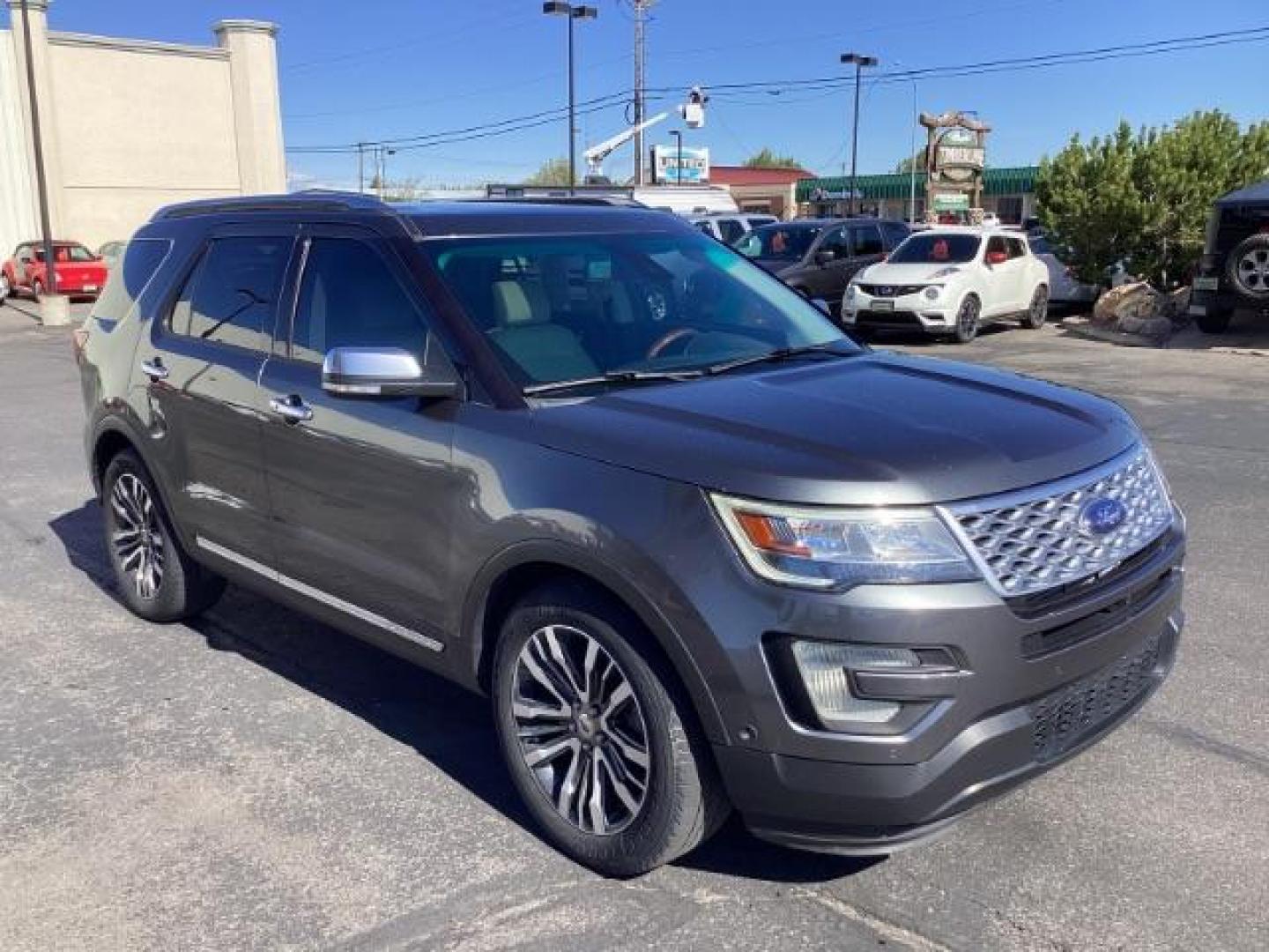 2017 GRAY /Ebony Black, premium leather Ford Explorer Platinum AWD (1FM5K8HT0HG) with an 3.5L V6 DOHC 24V engine, 6-Speed Automatic transmission, located at 1235 N Woodruff Ave., Idaho Falls, 83401, (208) 523-1053, 43.507172, -112.000488 - Photo#6